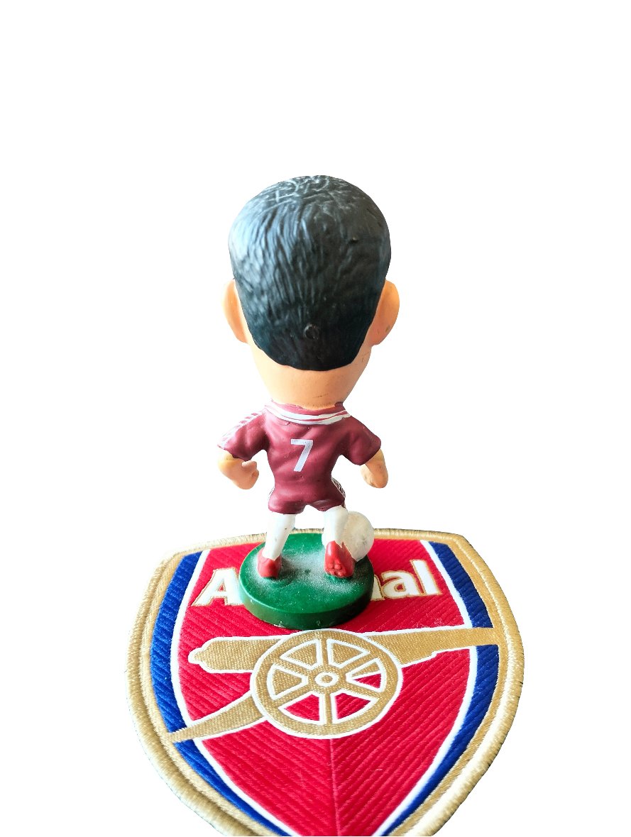 1.1. Robert Pires - collectible figurine - Corinthian 1997 authentic