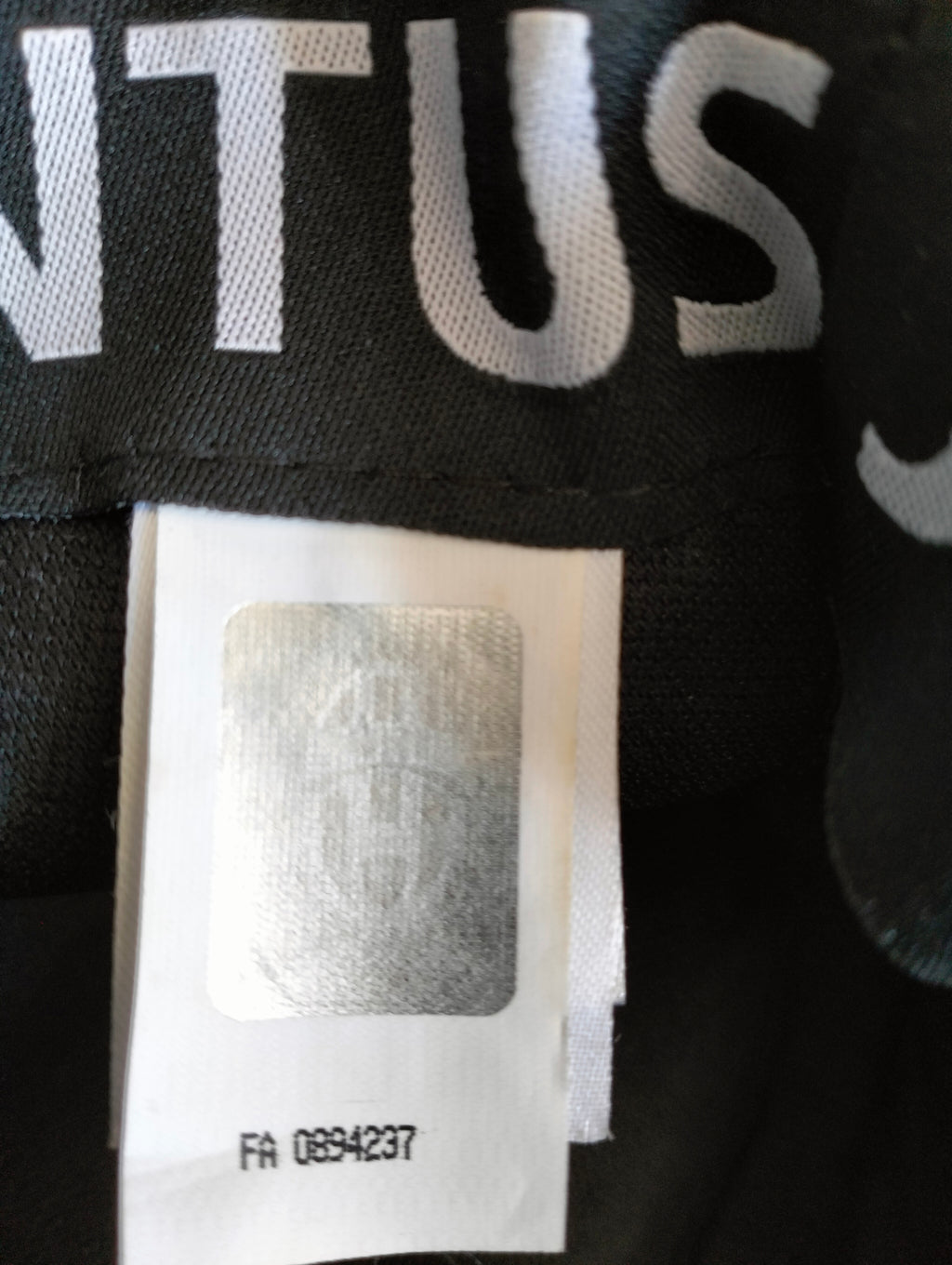 2.4. Juventus hat - M