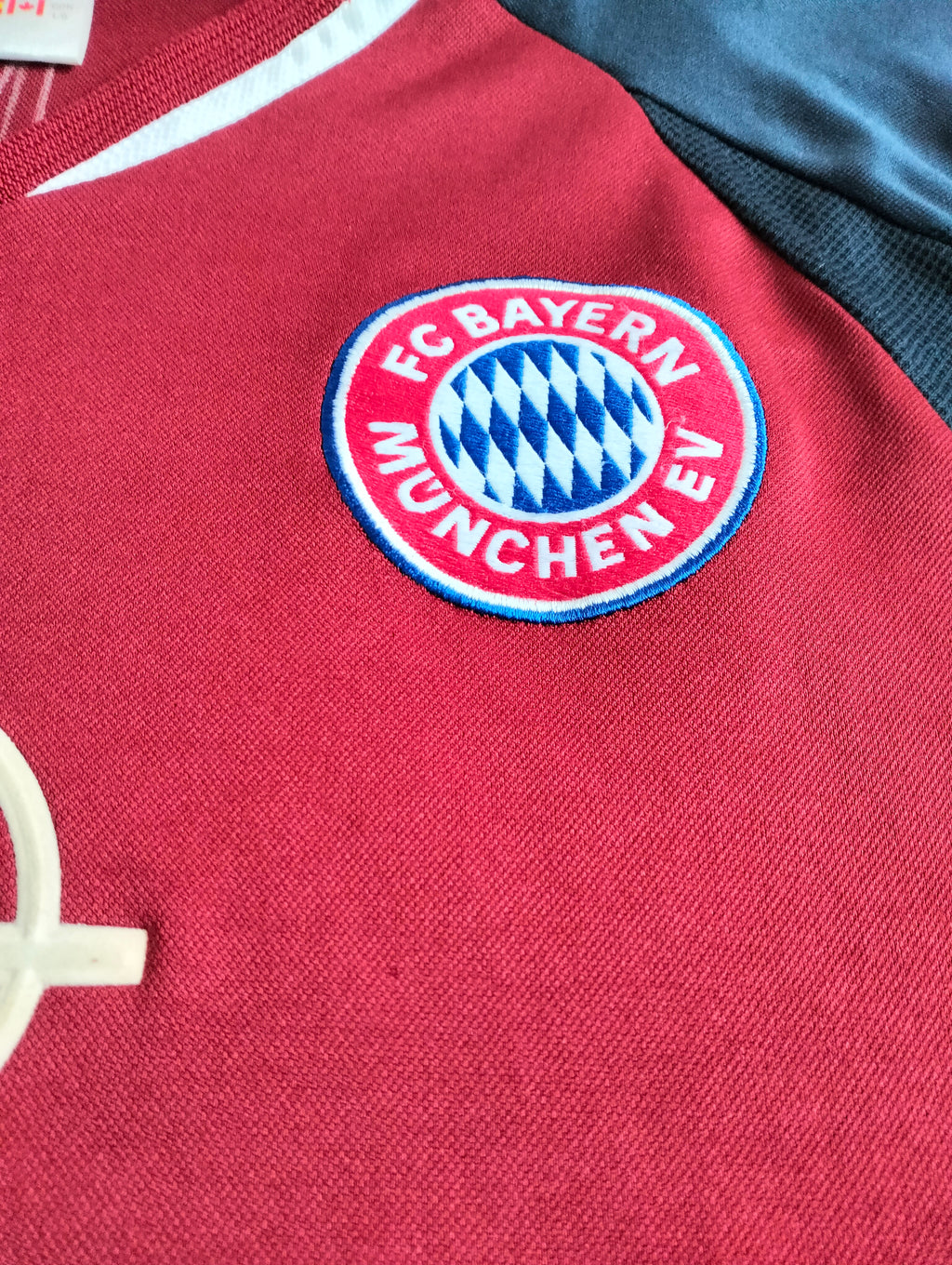 1.1. Bayern Munich 2001-02 Adidas home shirt - Mehmet Scholl - L