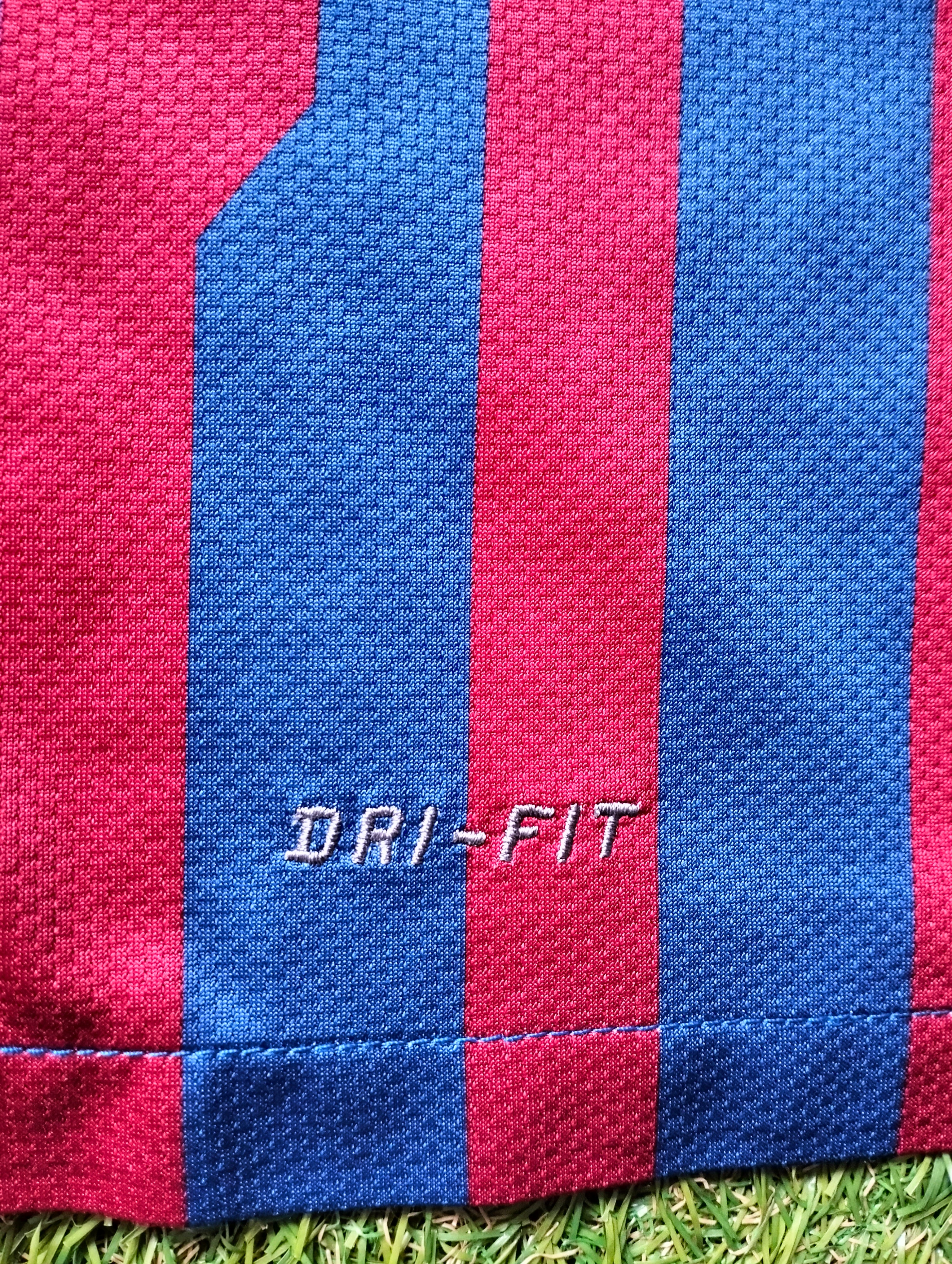 Original Nike FC Barcelona 2011-2012 Long Sleeve Jersey