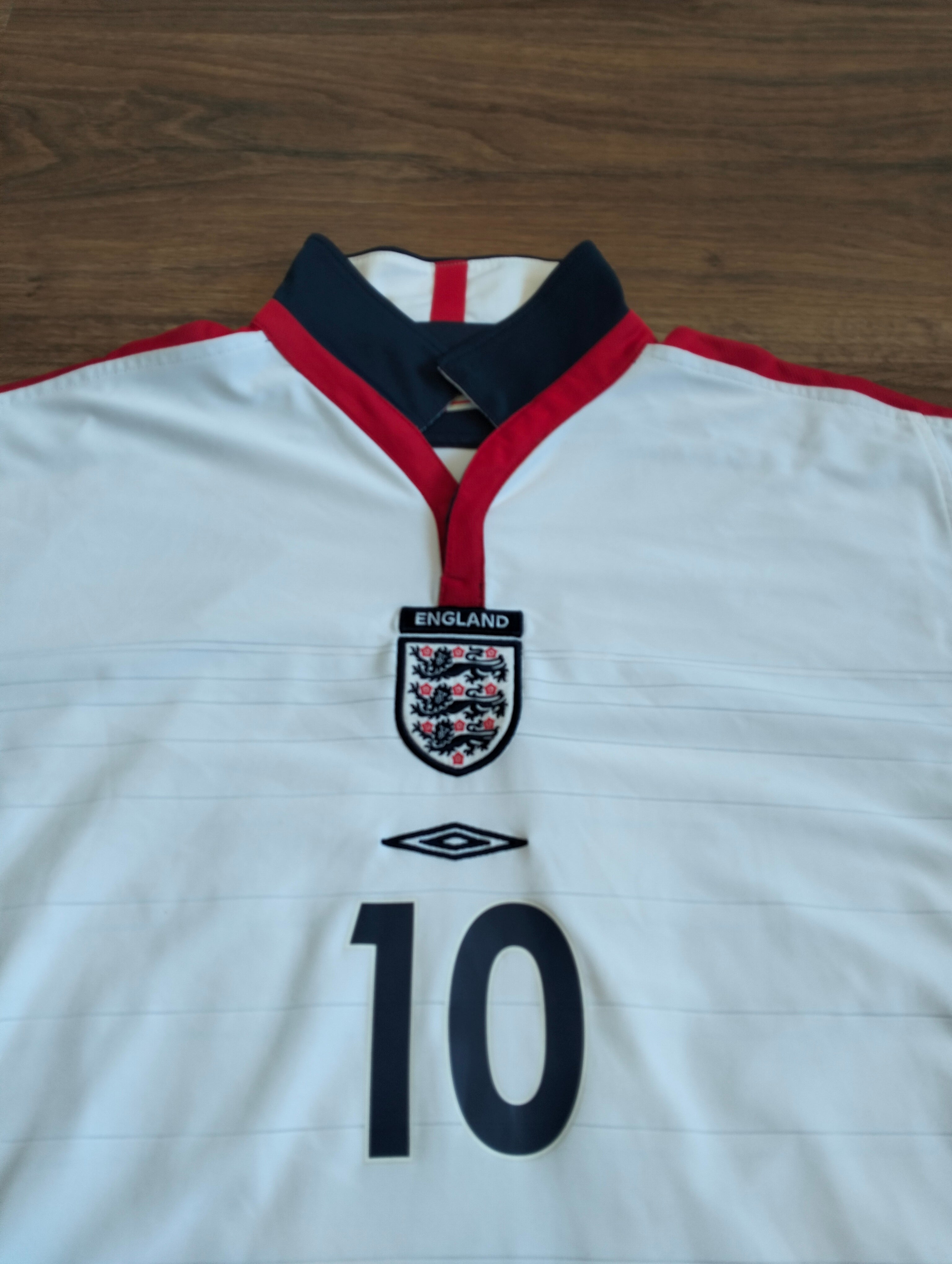 England 2003-2005 Umbro home shirt - Michael Owen - L
