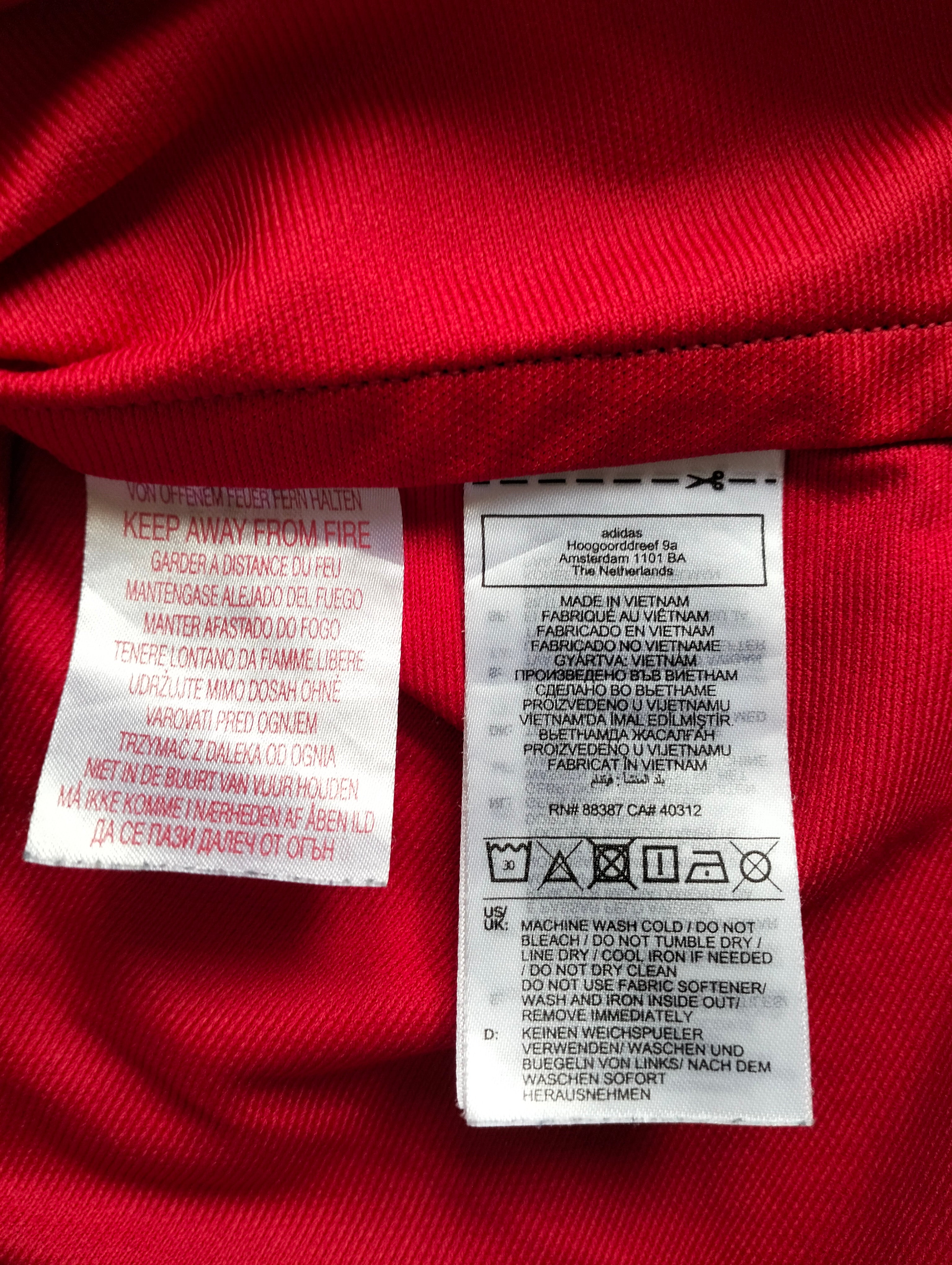 Original Manchester United 2023-24 Adidas home shirt