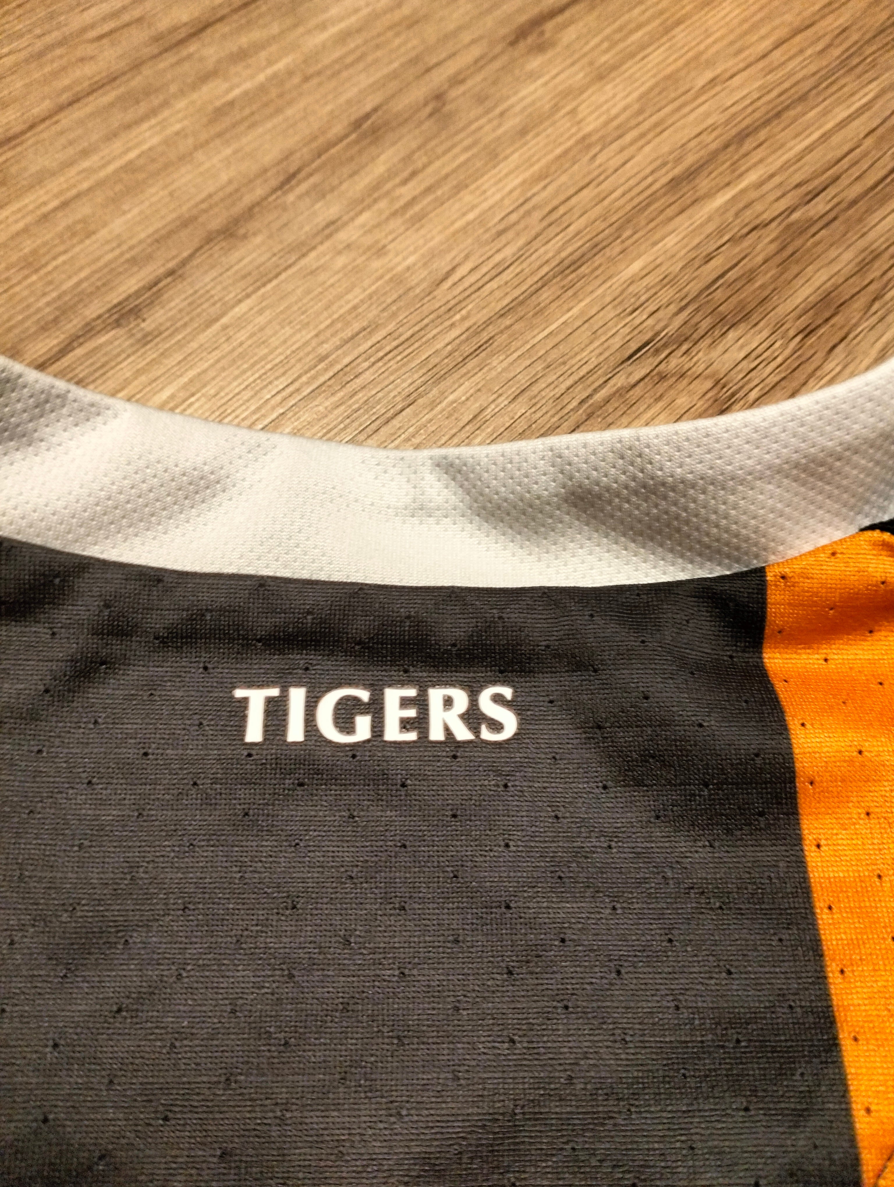 Original Umbro Hull City football shirt autographed by Kamil Grosicki