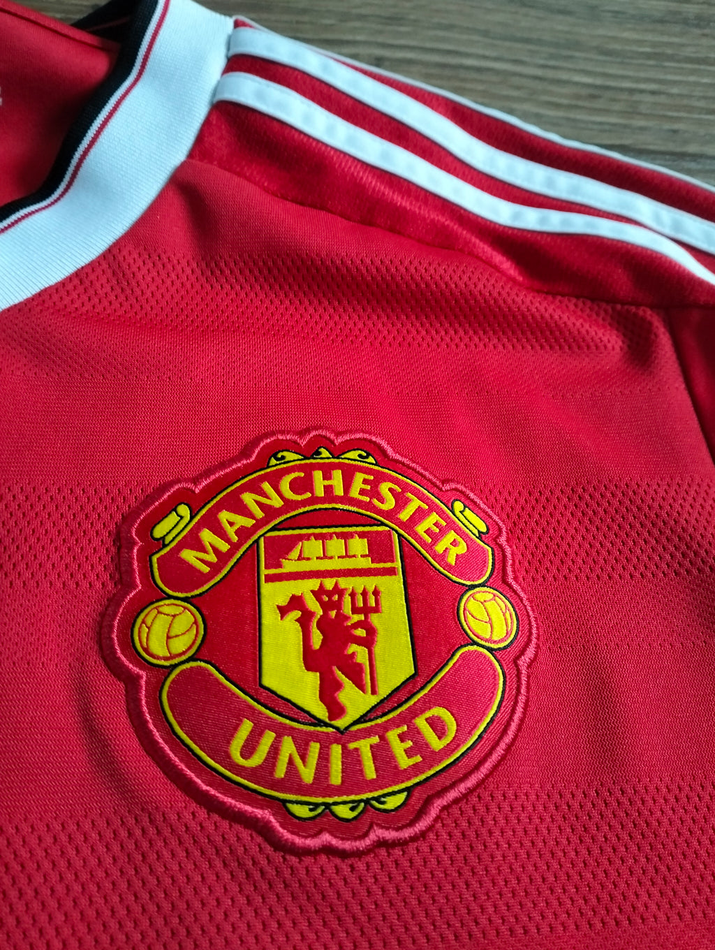 Original Manchester United 2015/16 Adidas home shirt