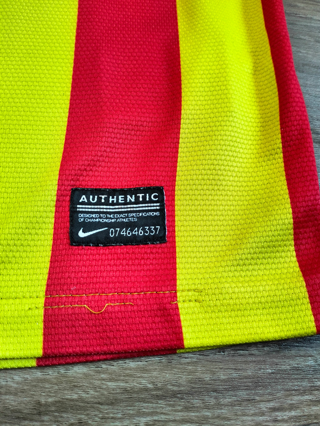 2. Original FC Barcelona 2013-14 Nike away shirt - S