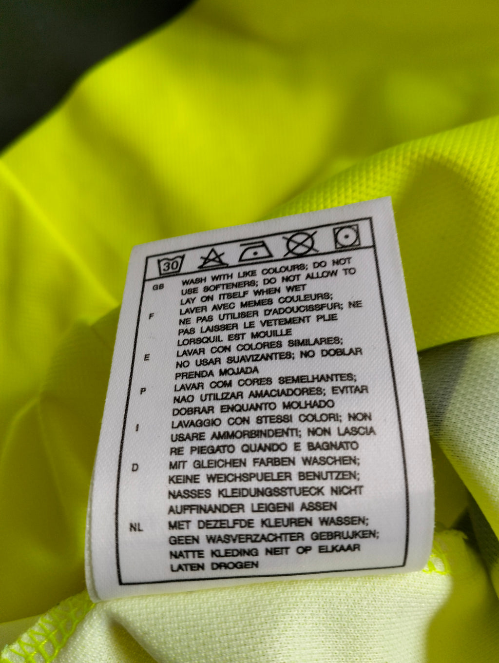 Borussia Dortmund 1997-1998 Nike shirt