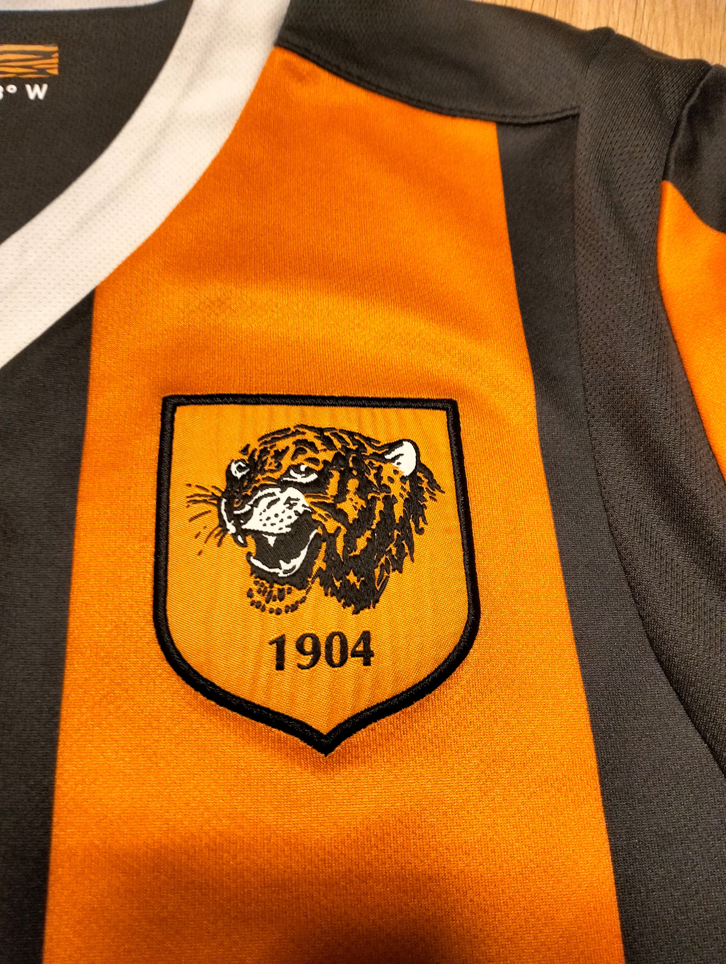 Original Umbro Hull City football shirt autographed by Kamil Grosicki