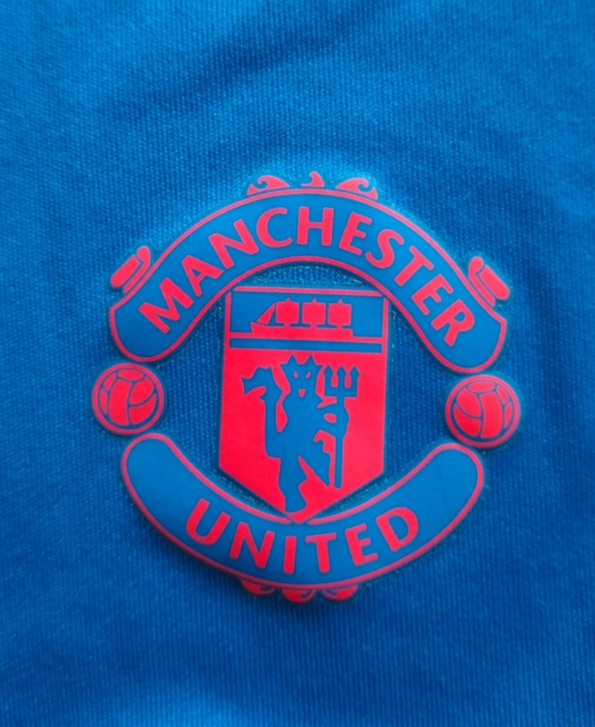 Manchester United 2021-2022 Adidas away kids shorts