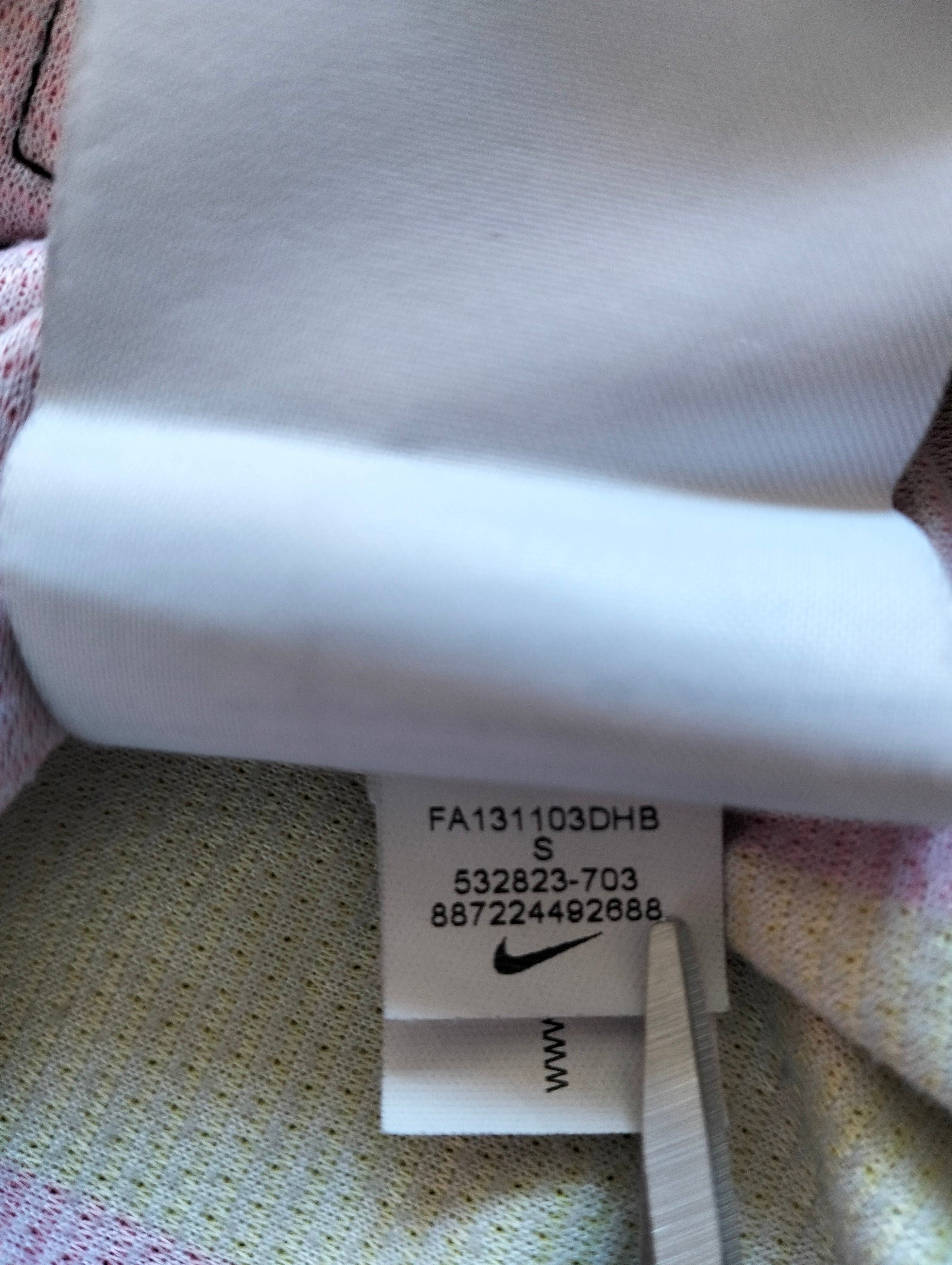 2. Original FC Barcelona 2013-14 Nike away shirt - S