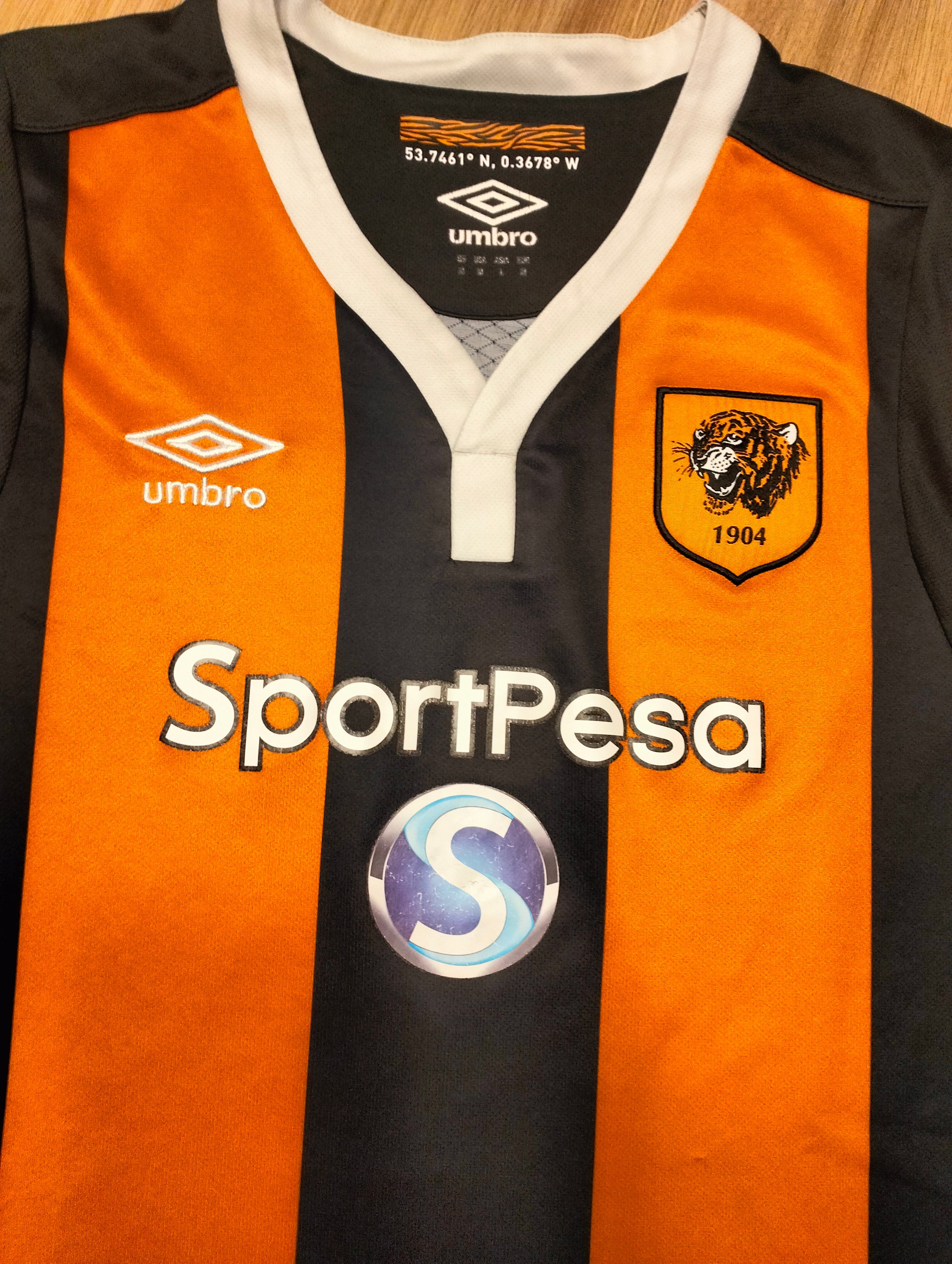 Original Umbro Hull City football shirt autographed by Kamil Grosicki