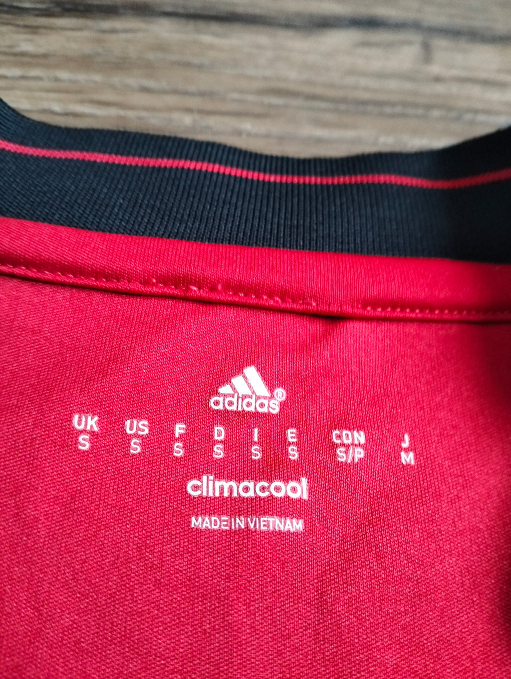 Original Manchester United 2015/16 Adidas home shirt