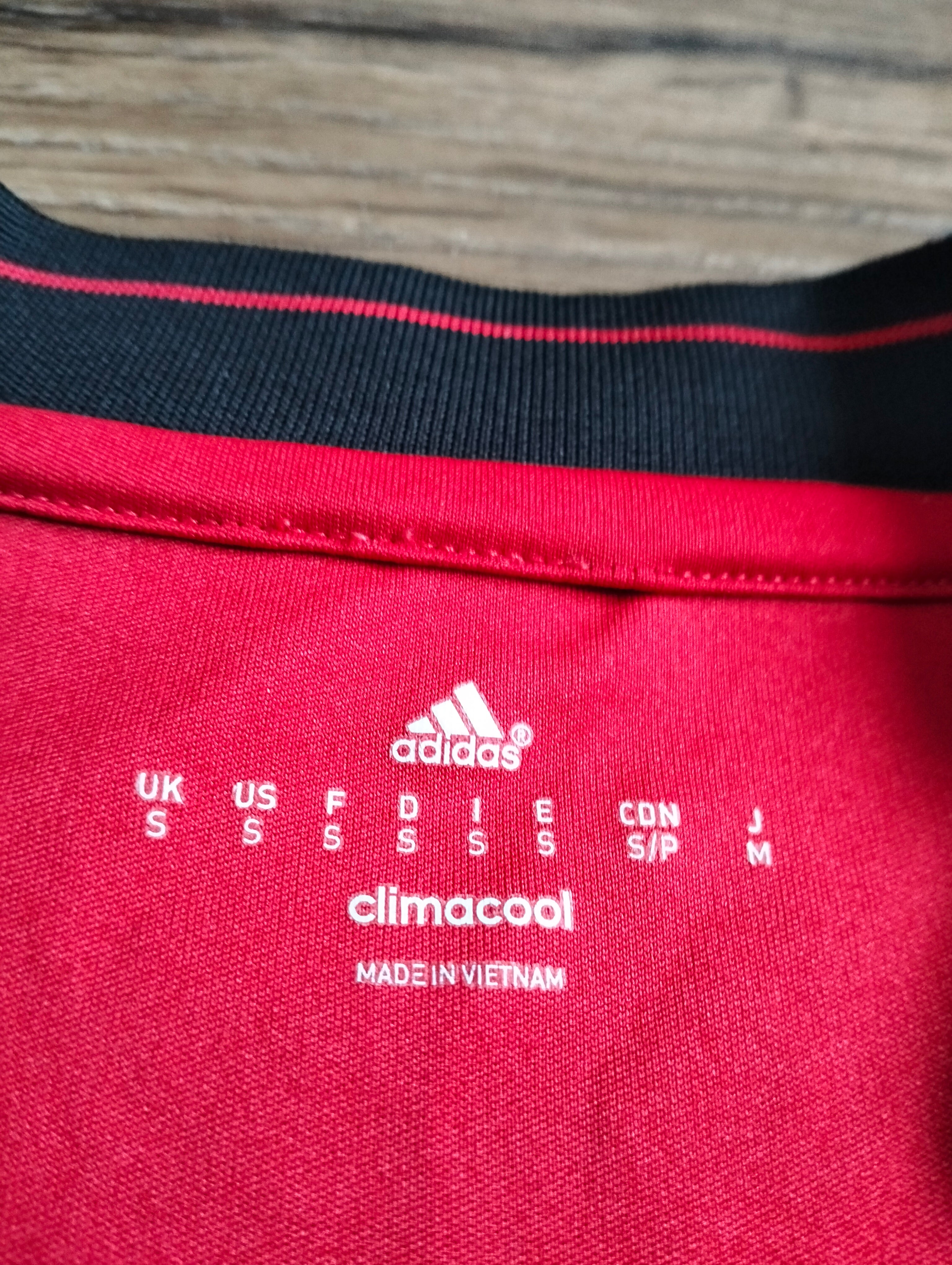 Original Manchester United 2015/16 Adidas home shirt