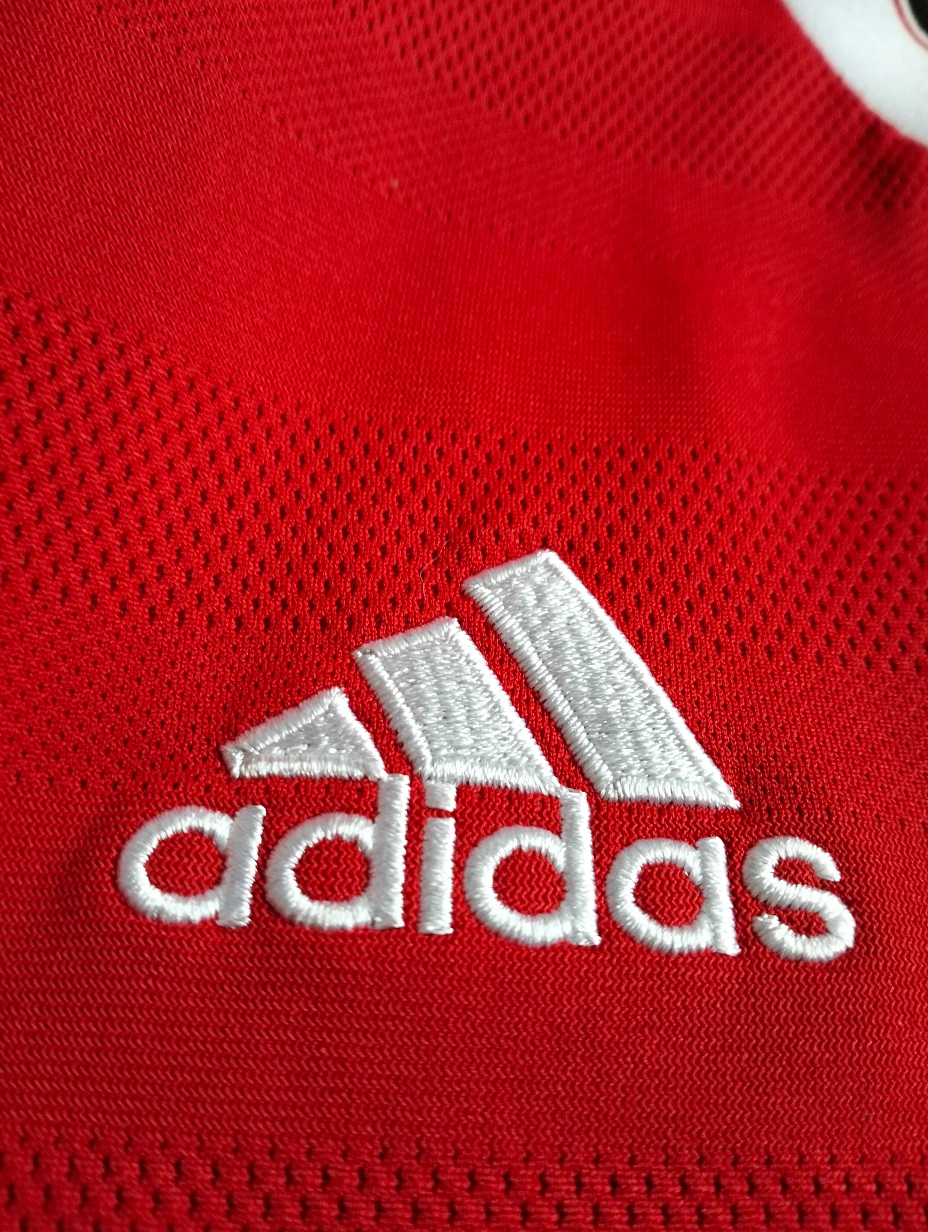 Original Manchester United 2015/16 Adidas home shirt
