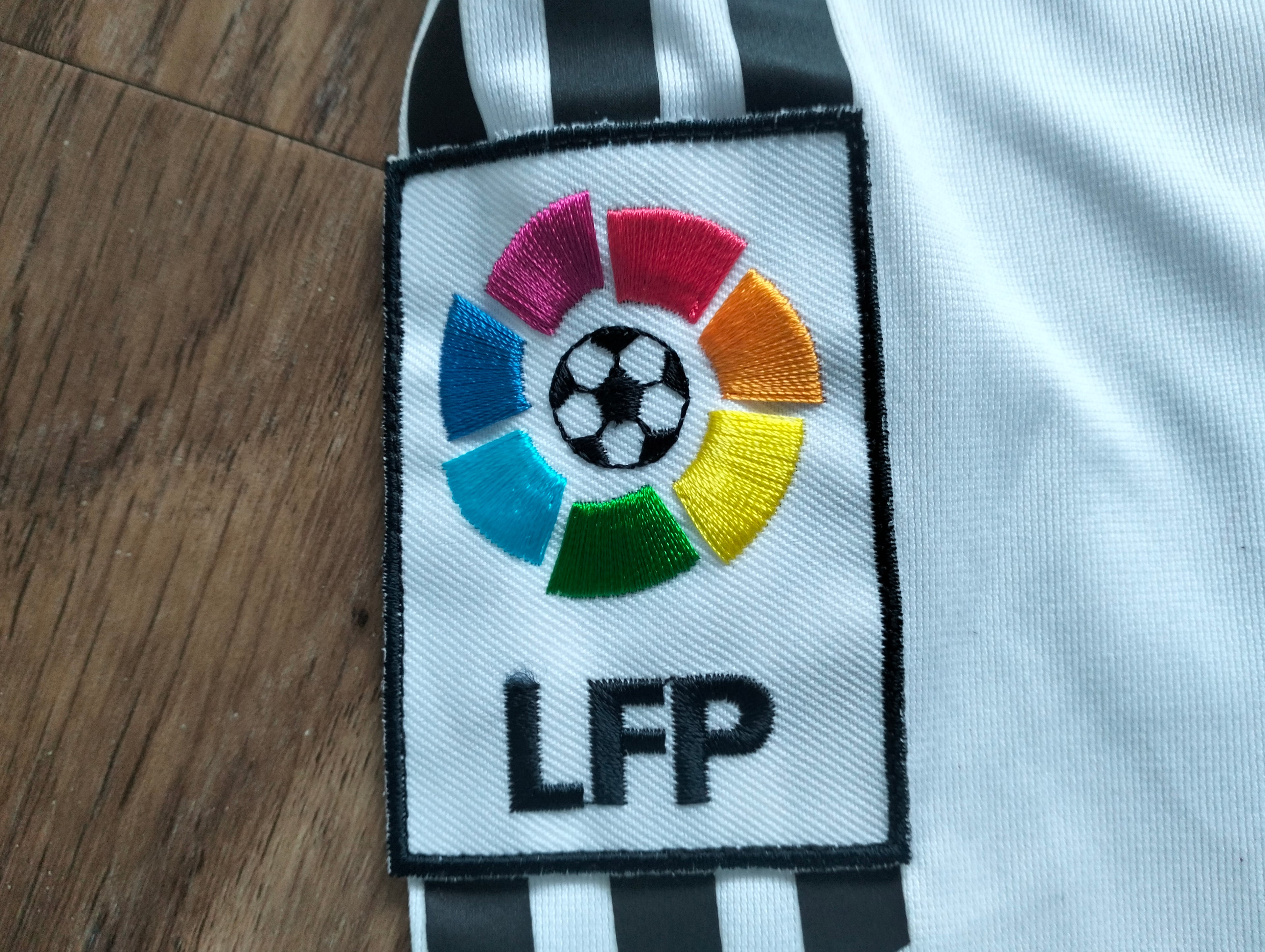 Real Madrid 2005/06 Adidas shirt