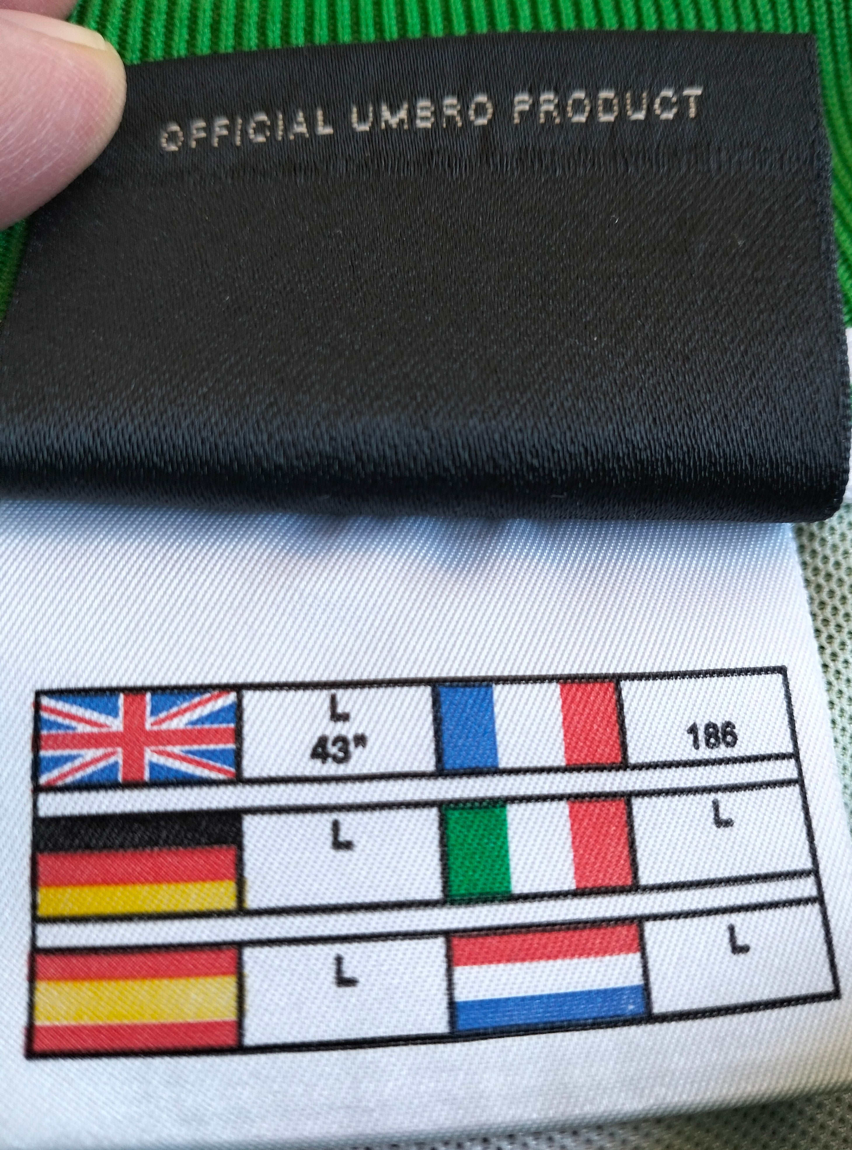 Celtic Glasgow 1999/2000 home Umbro shirt