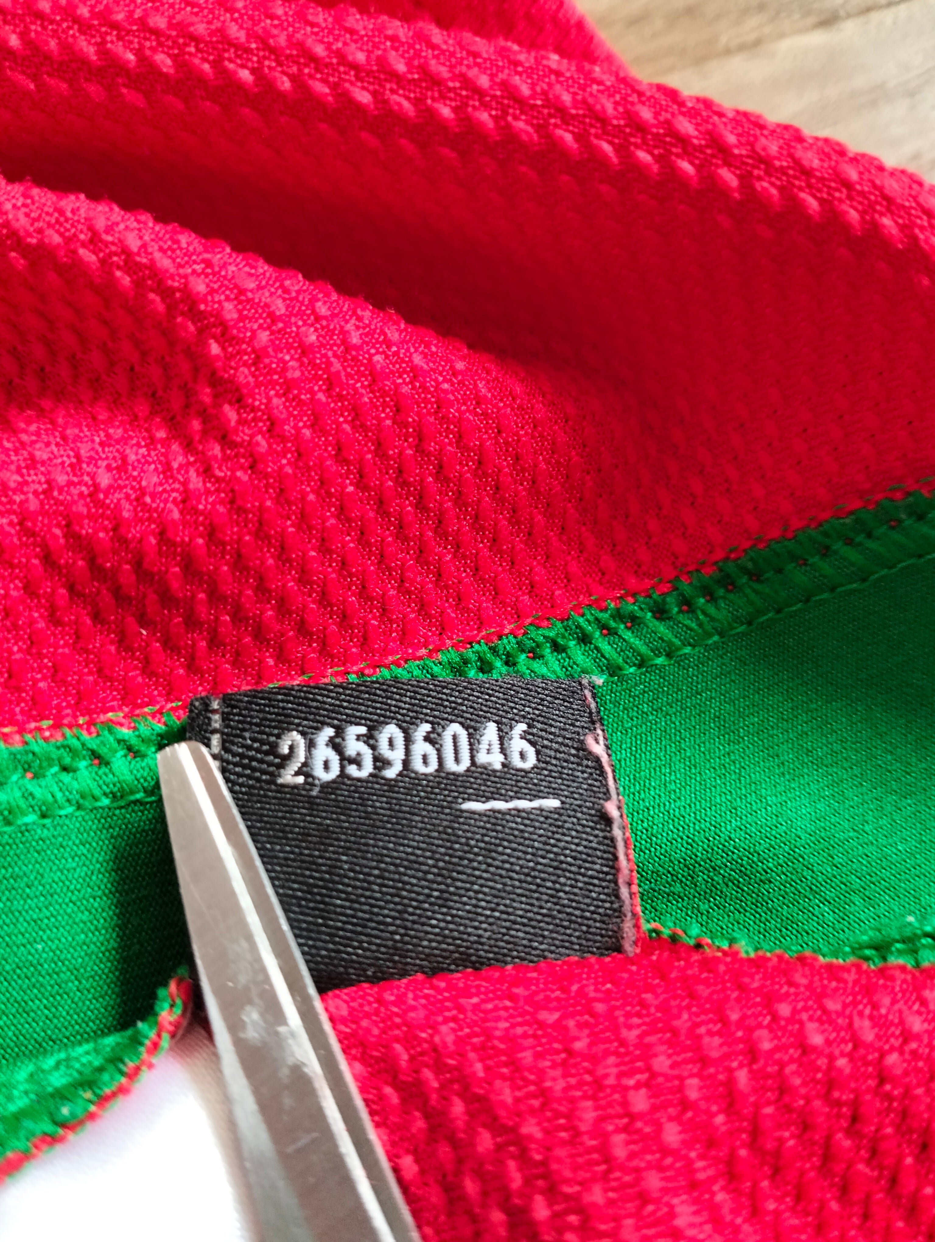 Portugal 2008-10 Nike home shirt - XL