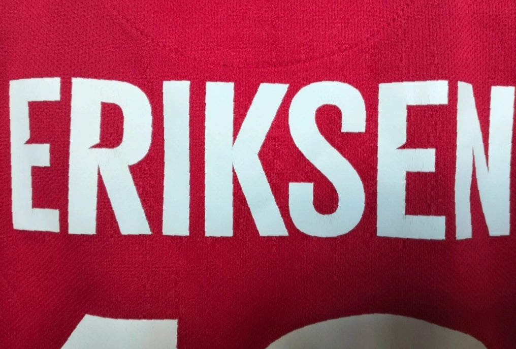 Denmark 2018-19 Hummel home kids shirt - Christian Eriksen