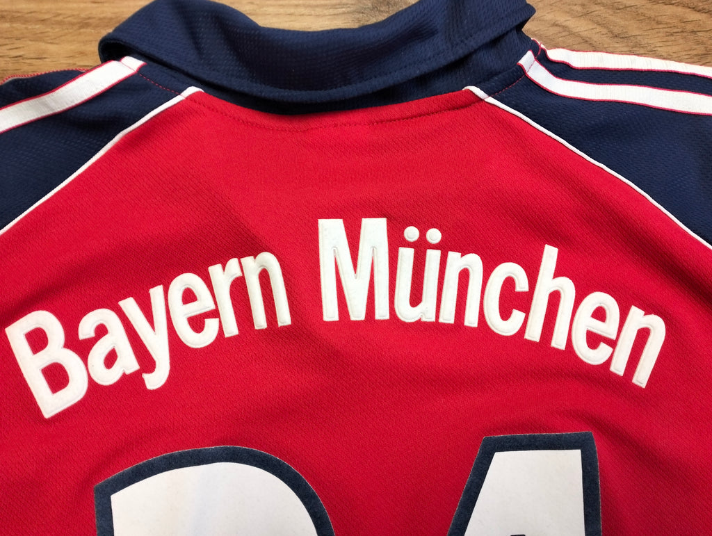 Bayern Munich 1999-2001 shirt - Roque Santa Cruz