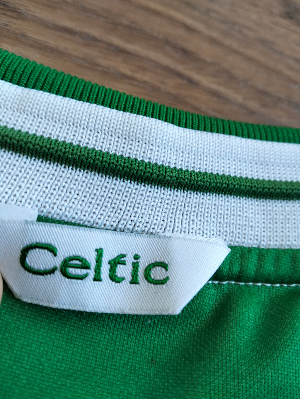 Celtic Glasgow 1999/2000 home Umbro shirt