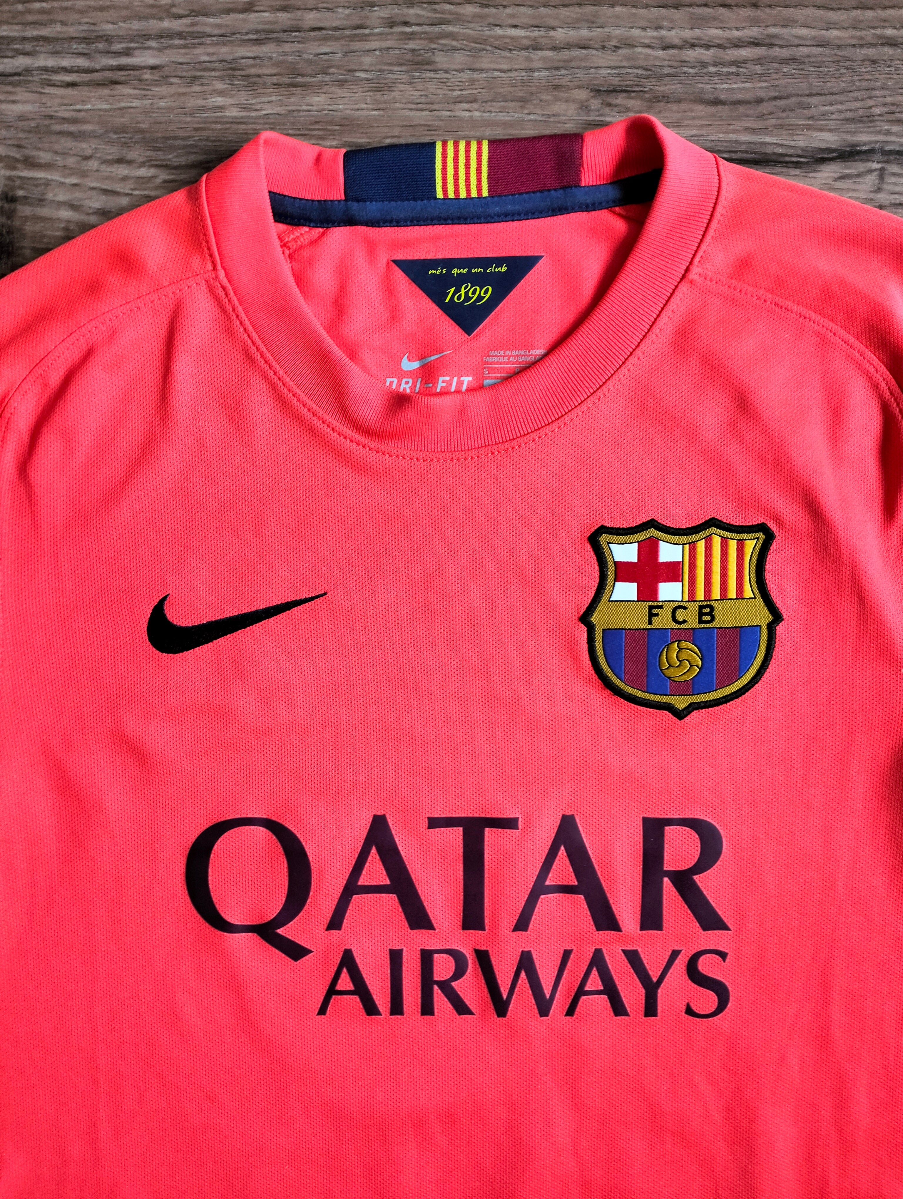 Original FC Barcelona 2014-15 Nike away shirt - Dani Alves - S