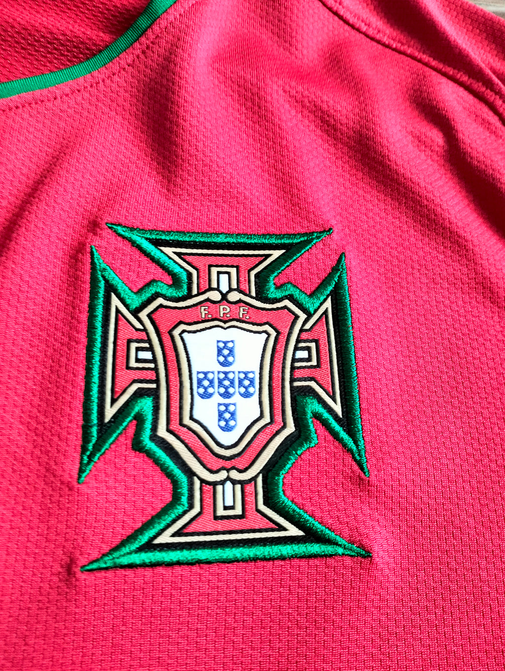 Portugal 2008-10 Nike home shirt - XL