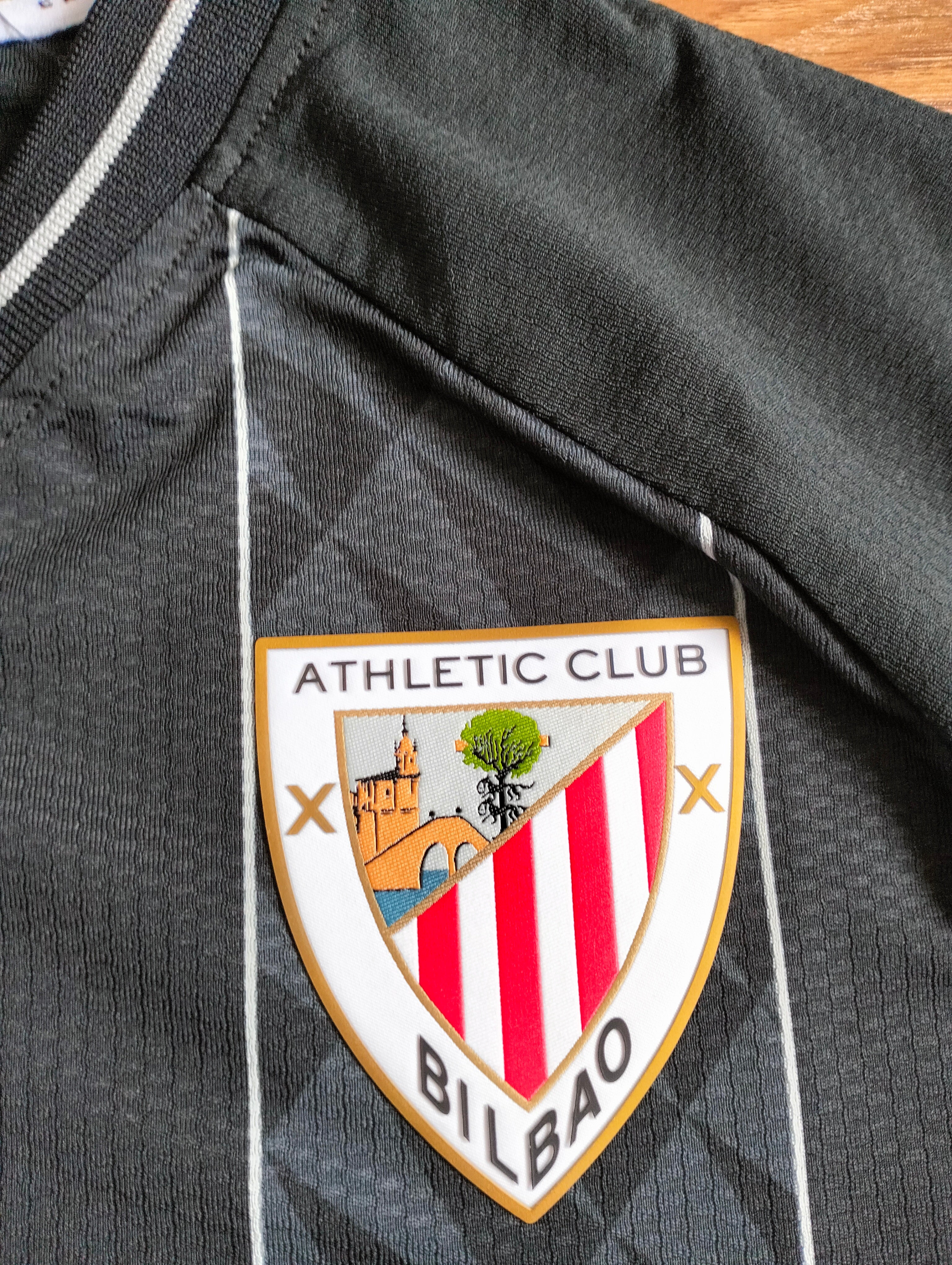 Athletic Bilbao 2023/24 Castore goalkeeper shirt - XS