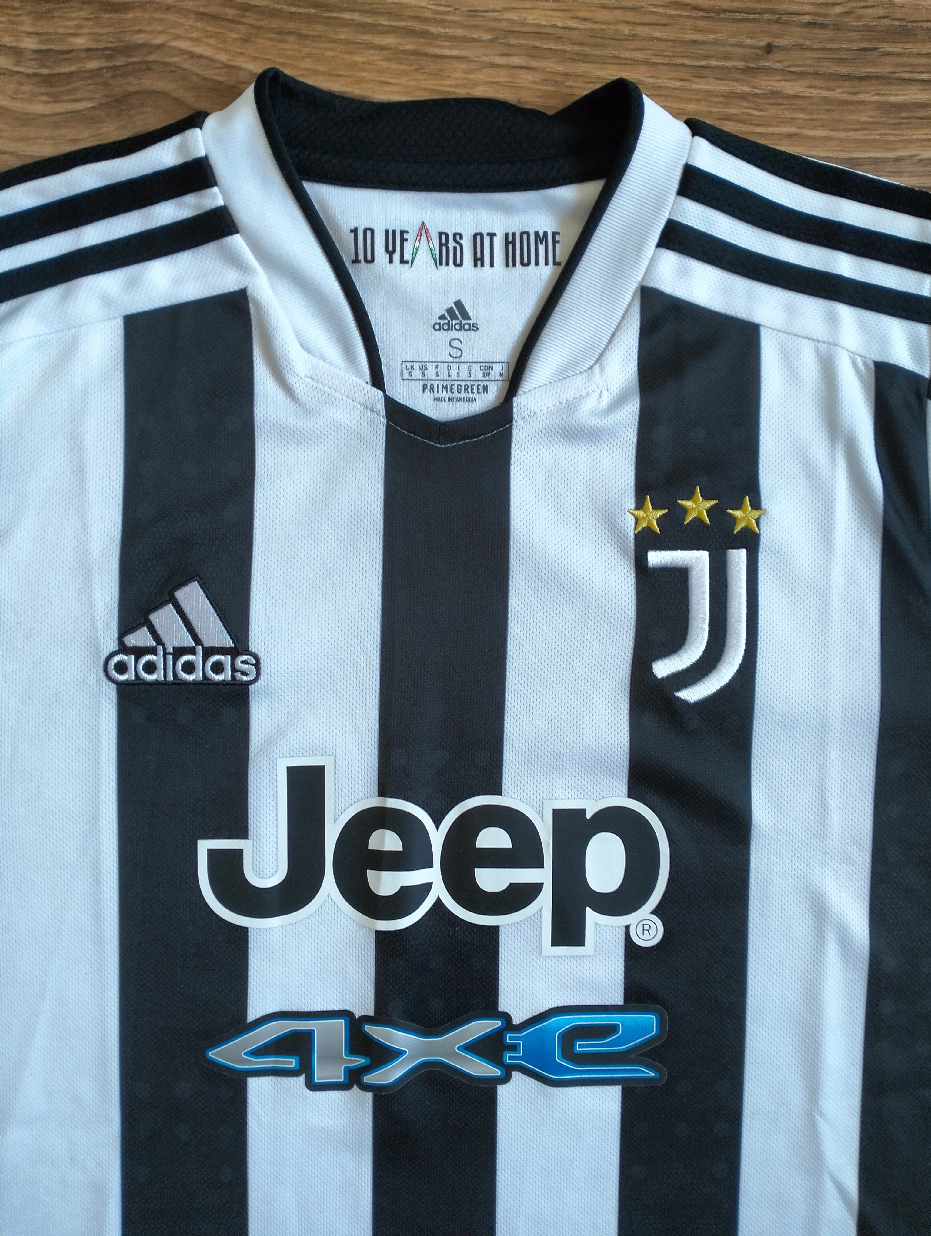 1.2. Juventus Turin 2021-22 Adidas home shirt - S