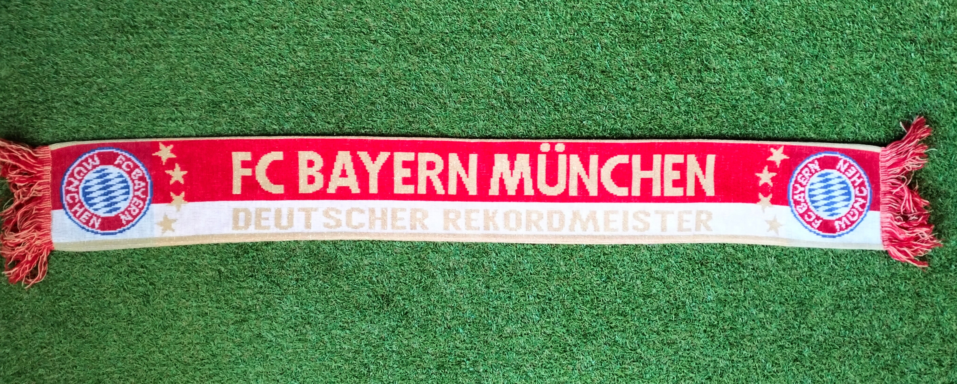 FC Bayern scarf