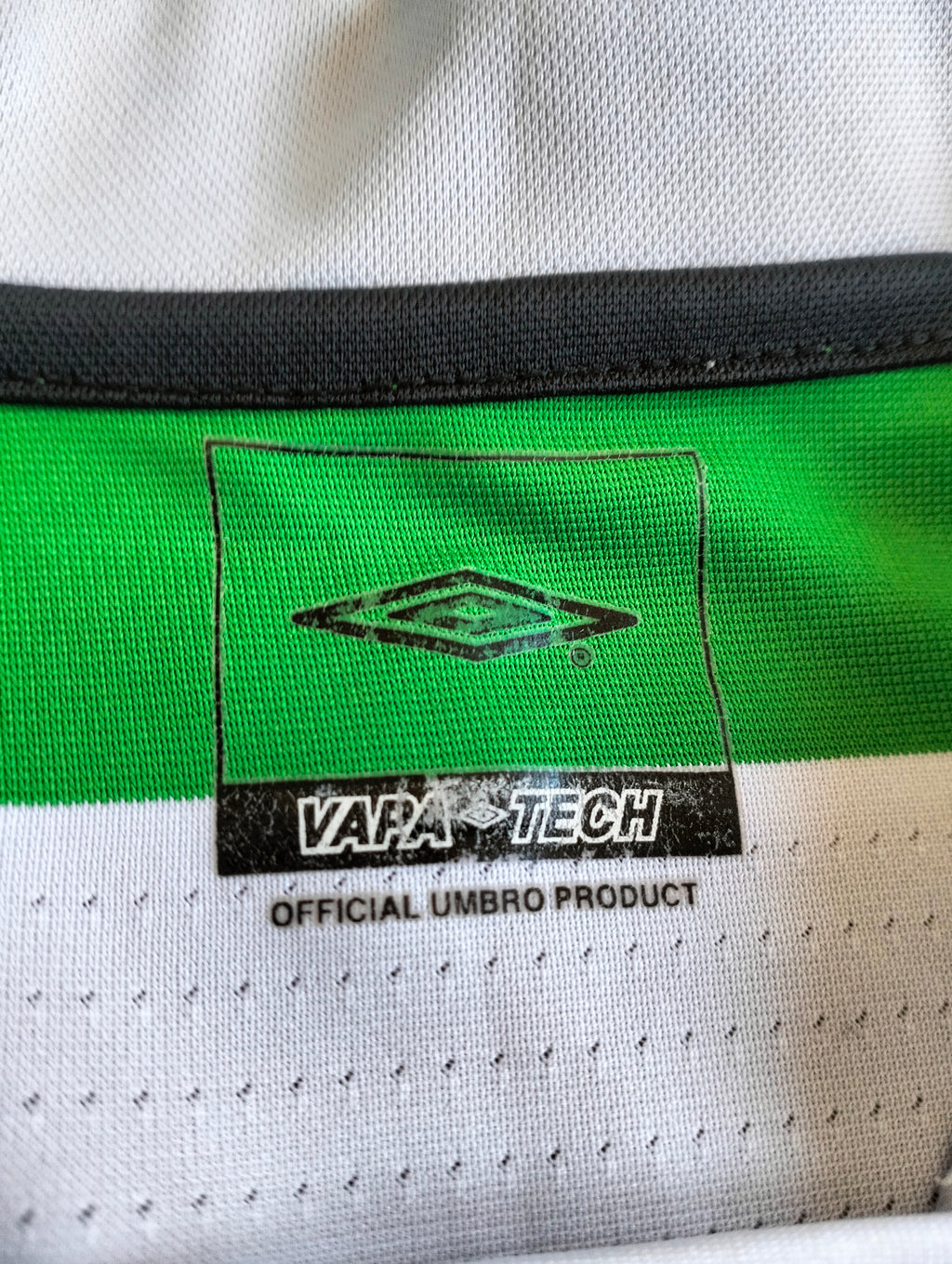 Celtic Glasgow 2004/05 Umbro home shirt