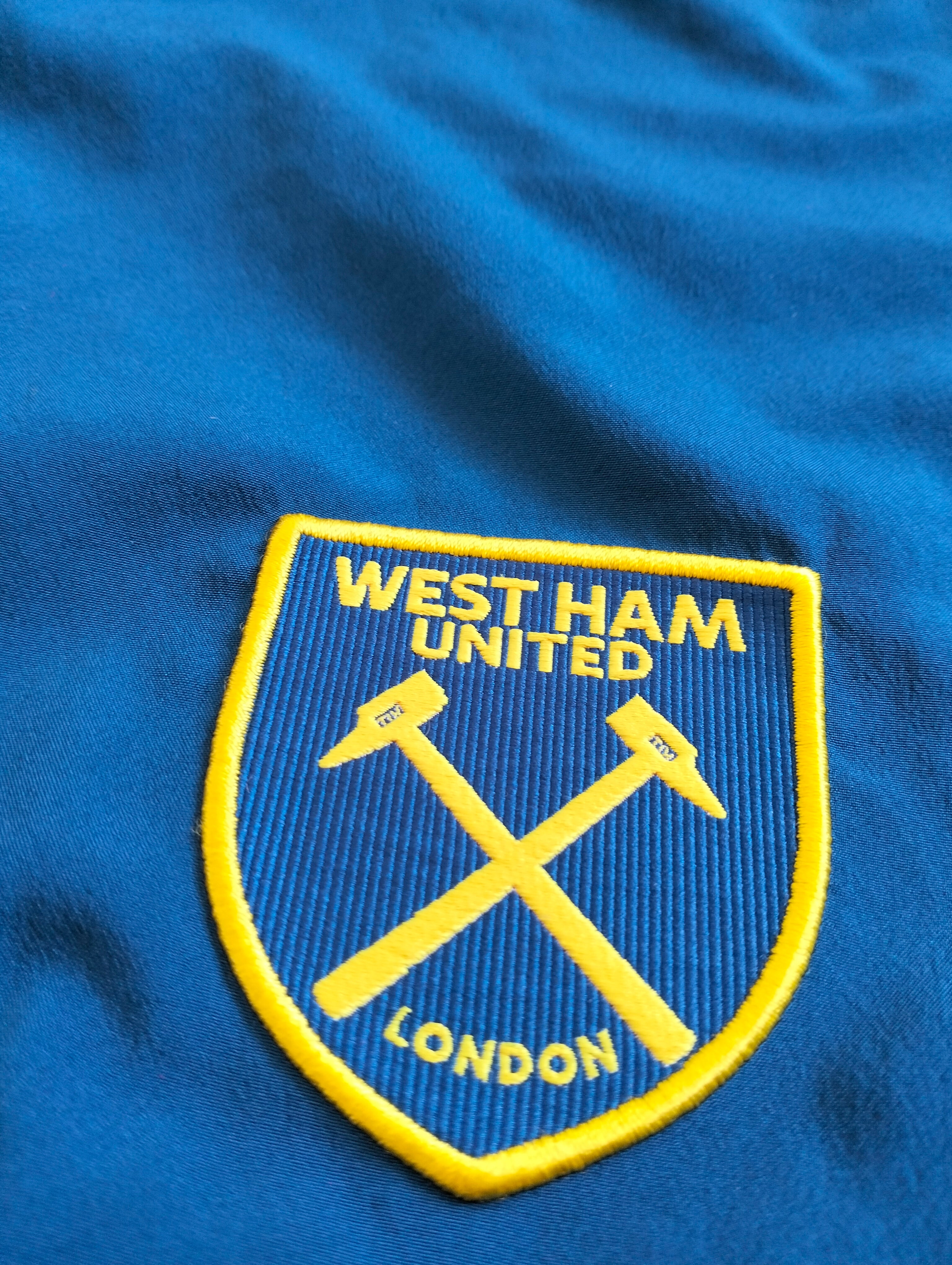 West Ham Umbro shorts - 152 cm