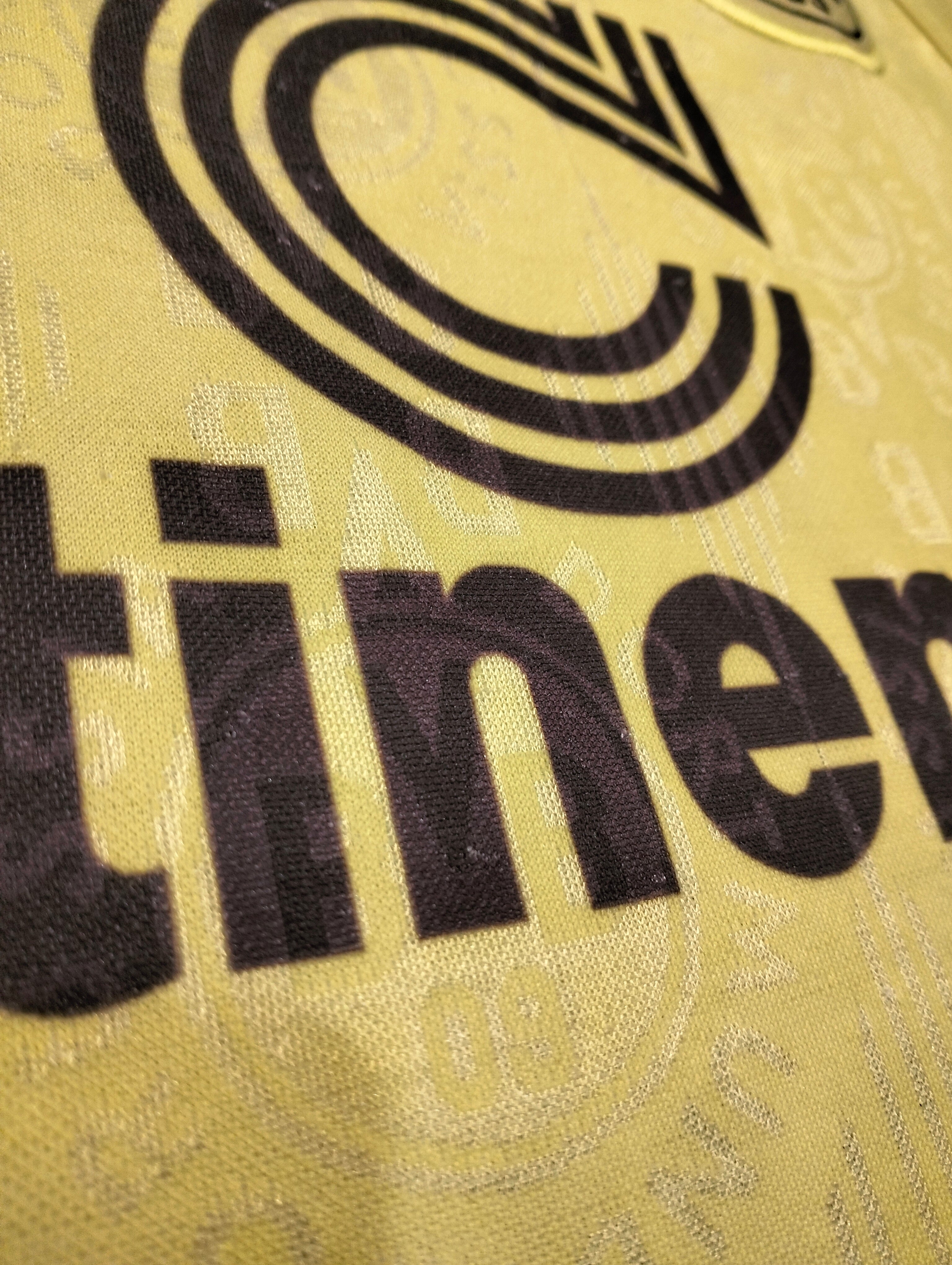 Borussia Dortmund 1996-1997 shirt - Lars Ricken