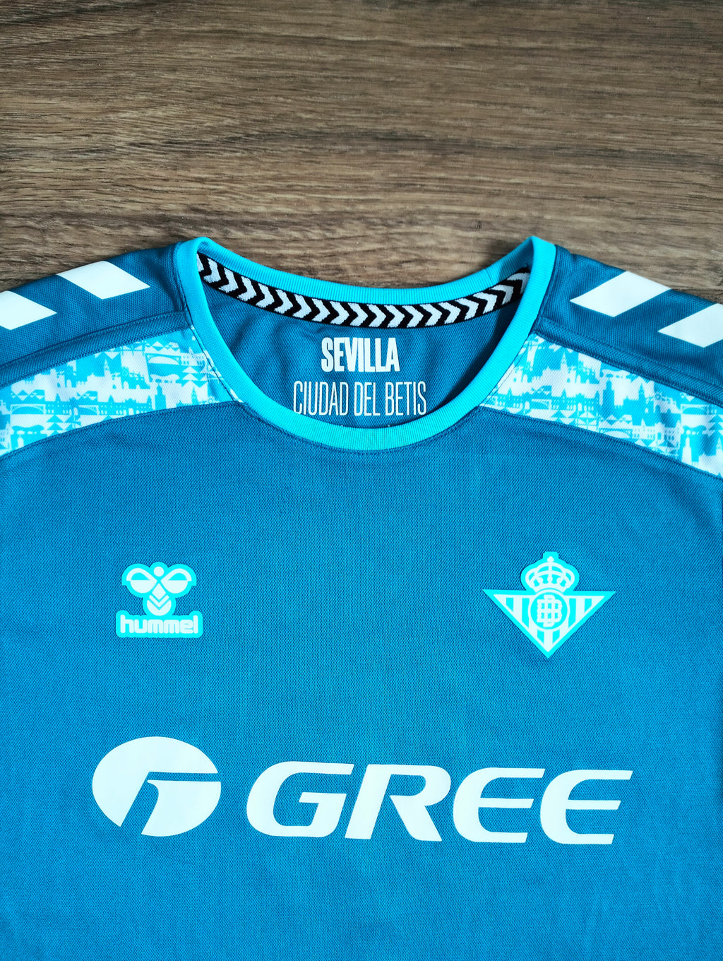 Real Betis 2024/25 Hummel third shirt - Antony - M