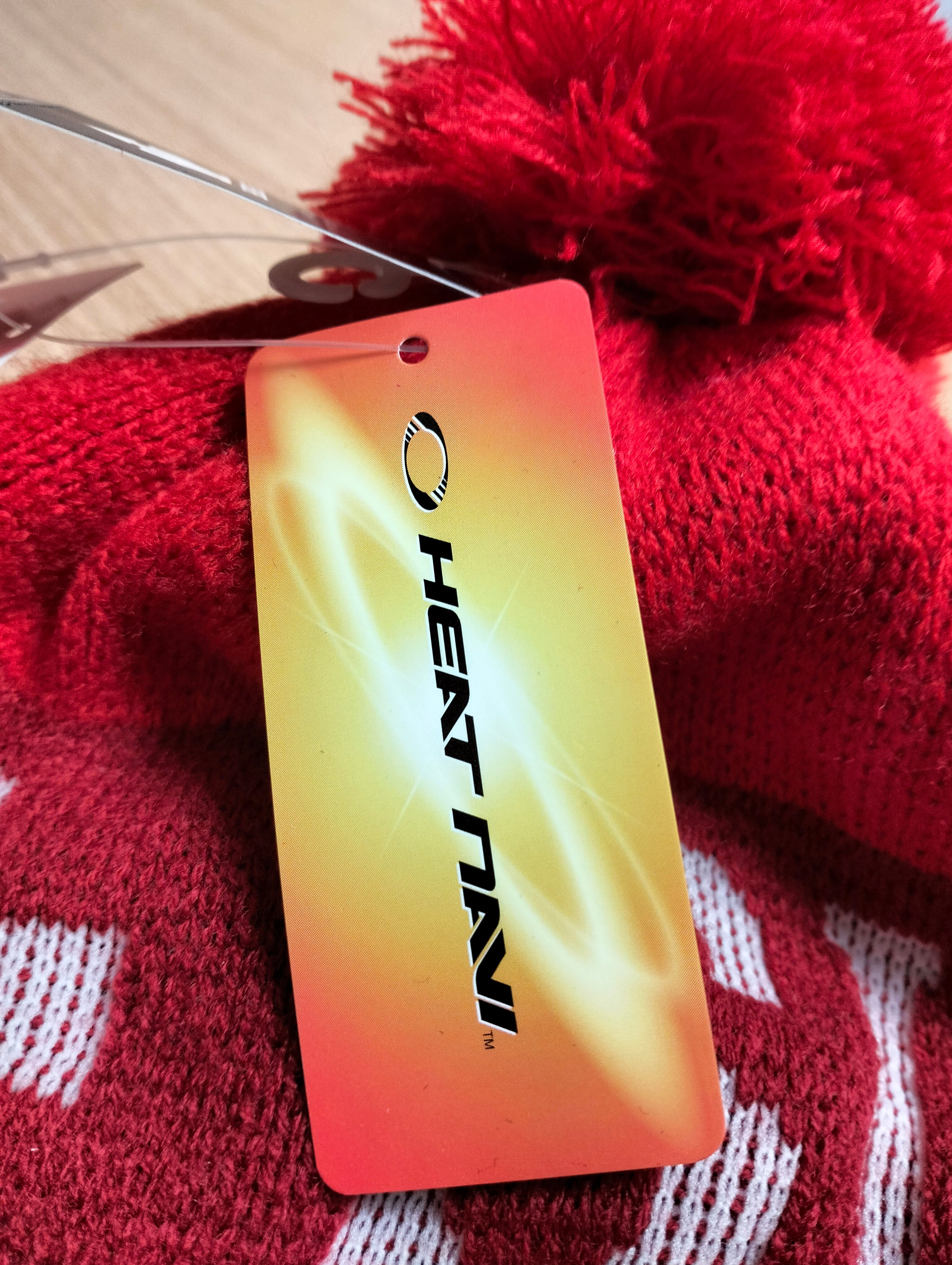 New Descente Switzerland Sui winter hat