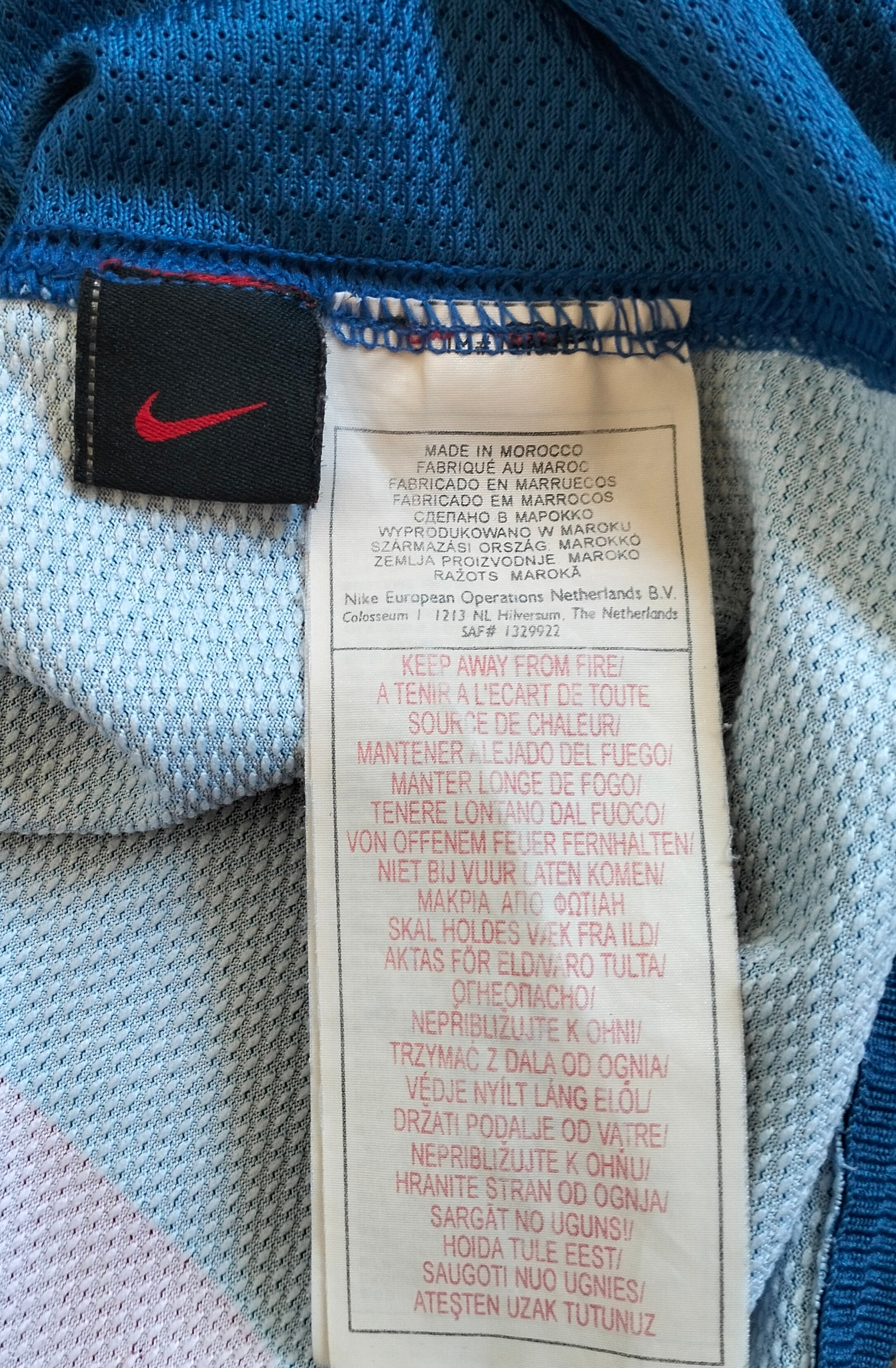 1. Original FC Barcelona 2006-07 Nike home shirt - XL