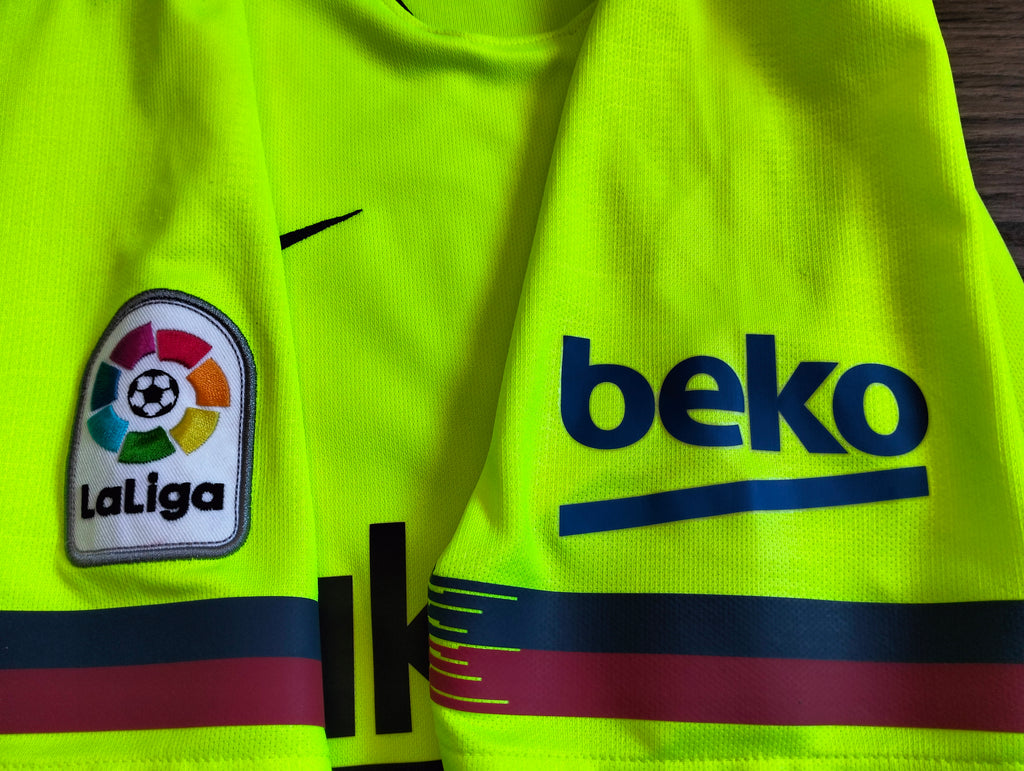 FC Barcelona 2018/19 Nike away shirt - S