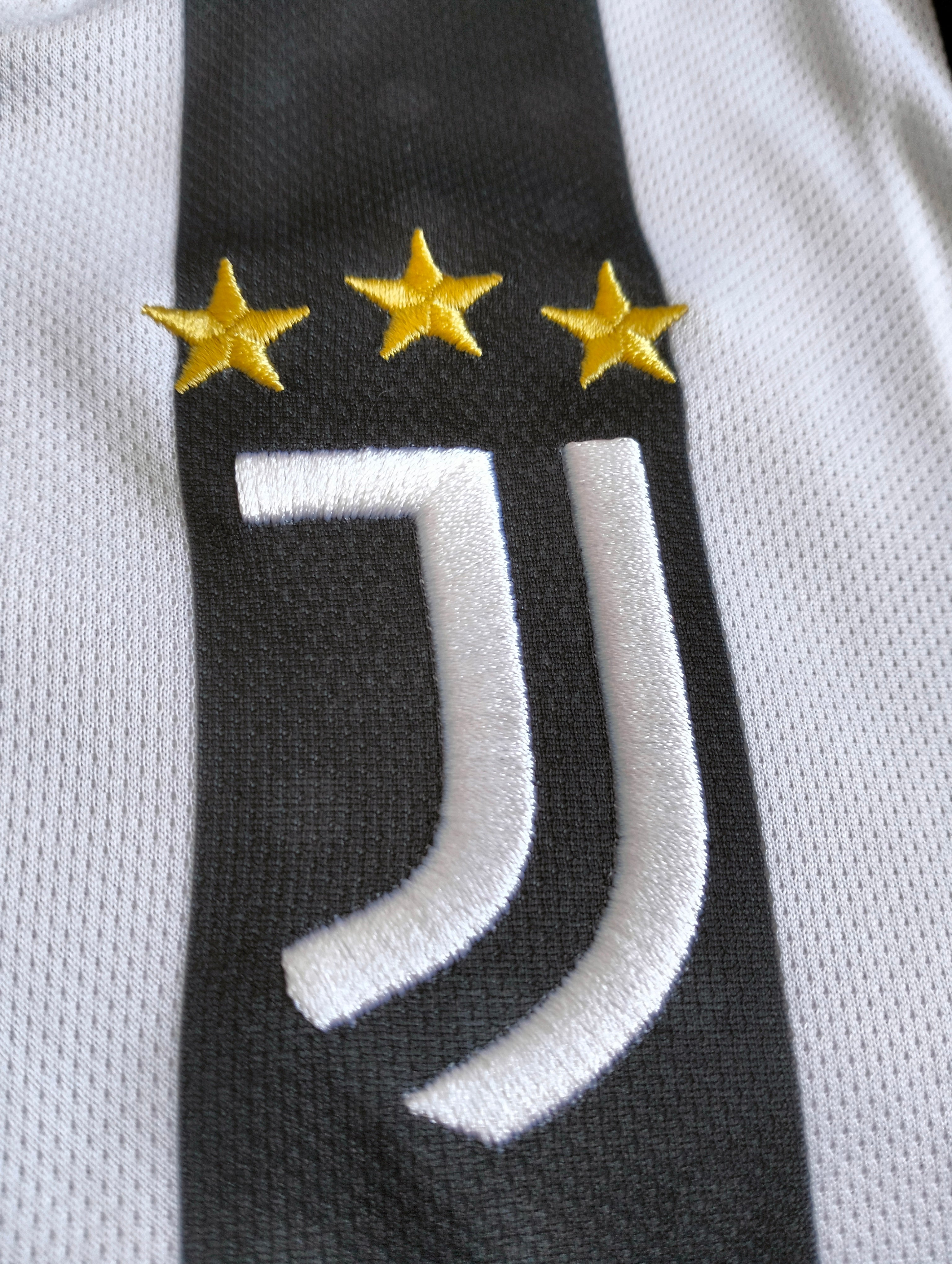 1.2. Juventus Turin 2021-22 Adidas home shirt - S