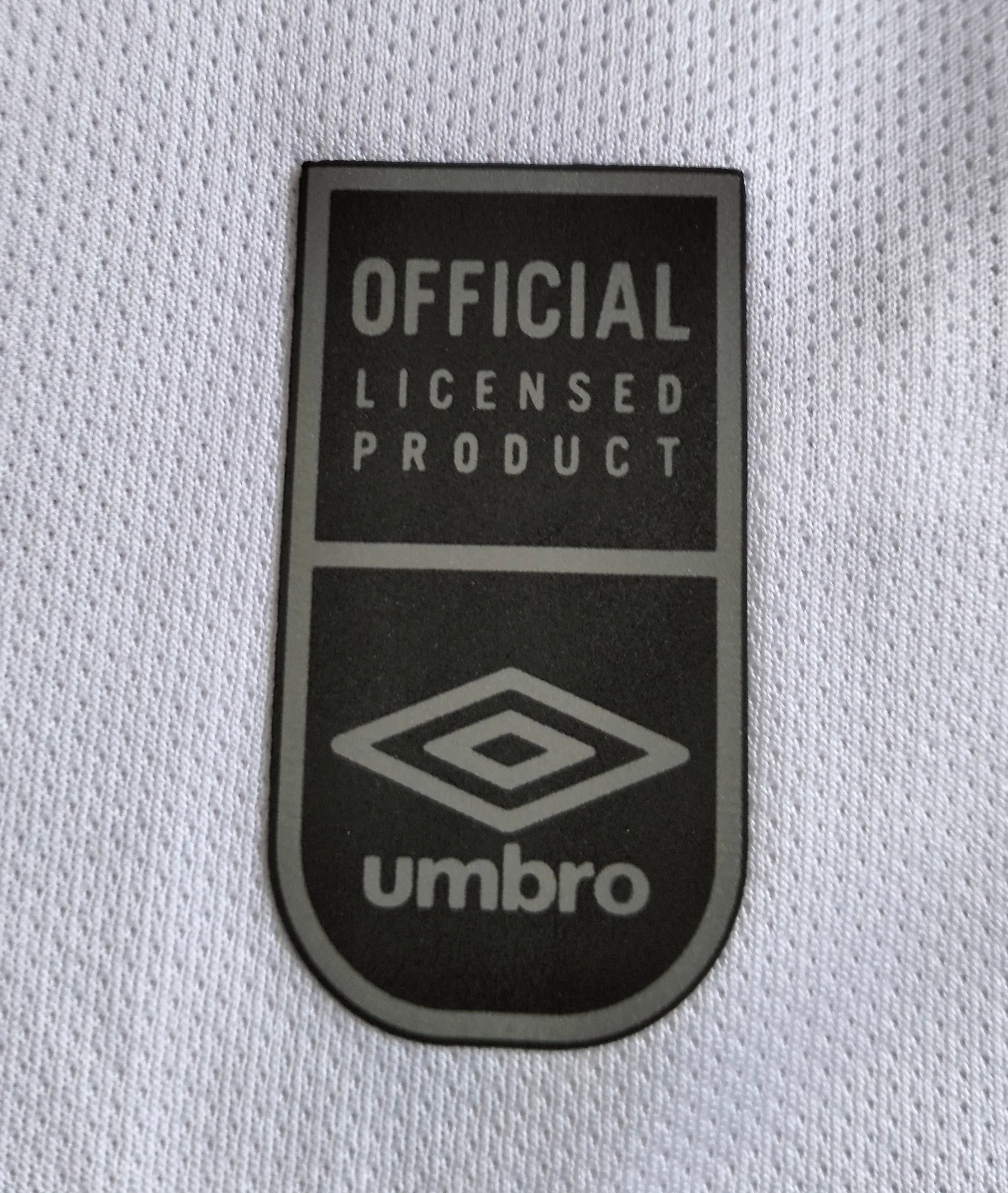 1.1. Guatemala 2021-22 Umbro home shirt - 158 cm