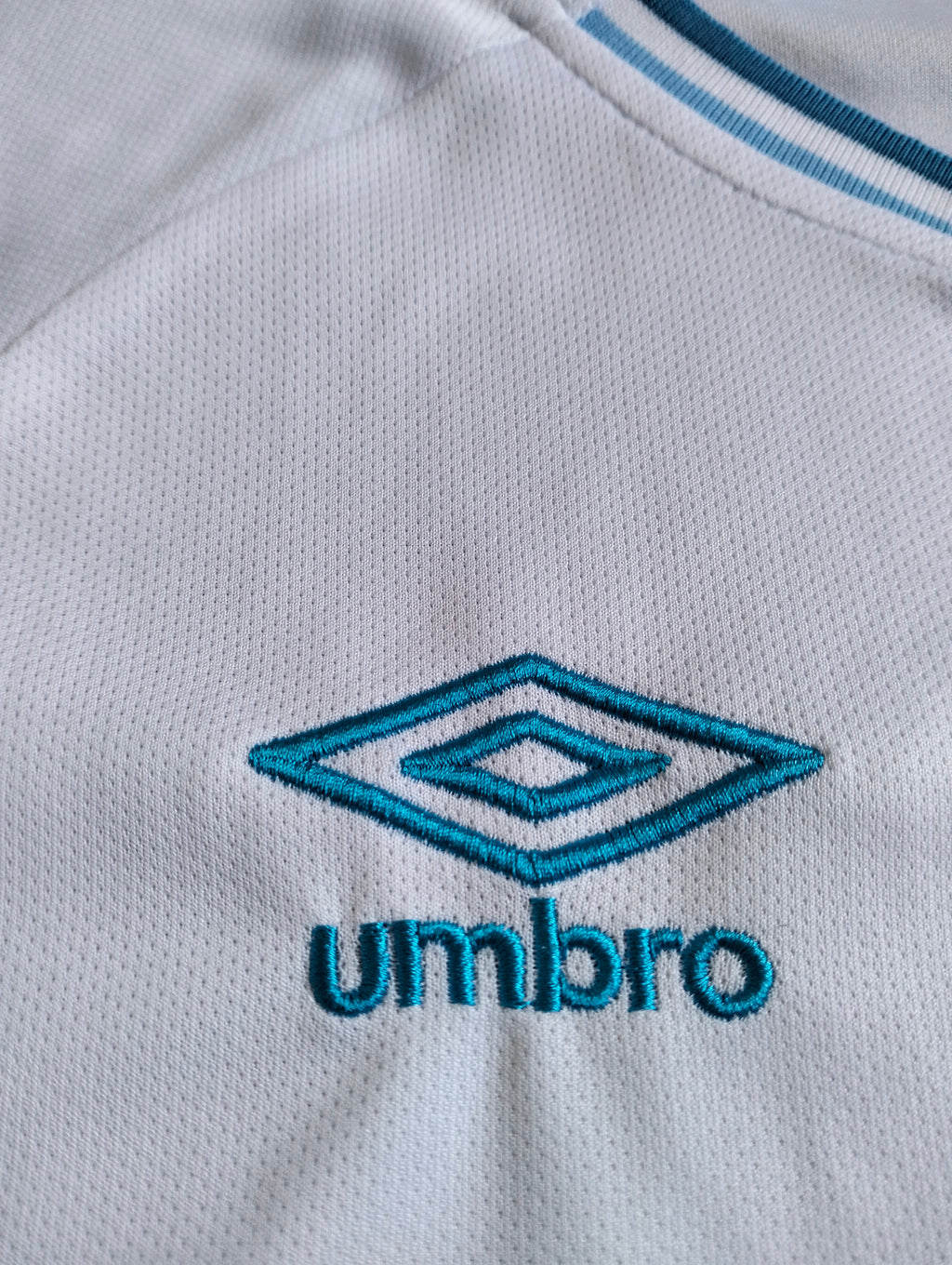 1.1. Guatemala 2021-22 Umbro home shirt - 158 cm