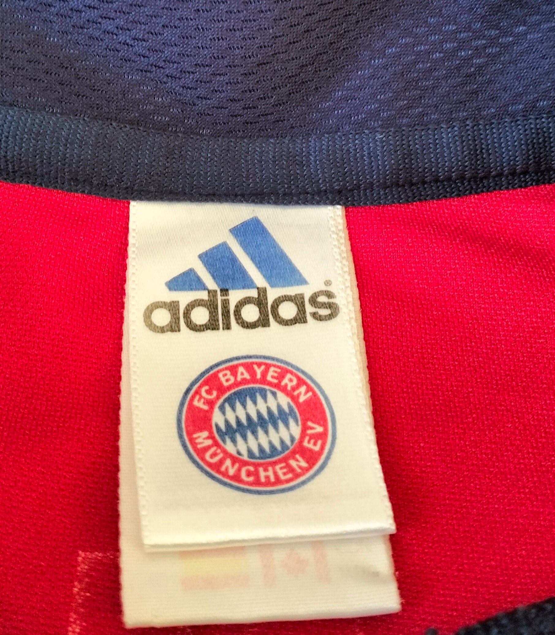 1.1 Original FC Bayern Munich 1999-2001 home shirt - Mario Basler - XL