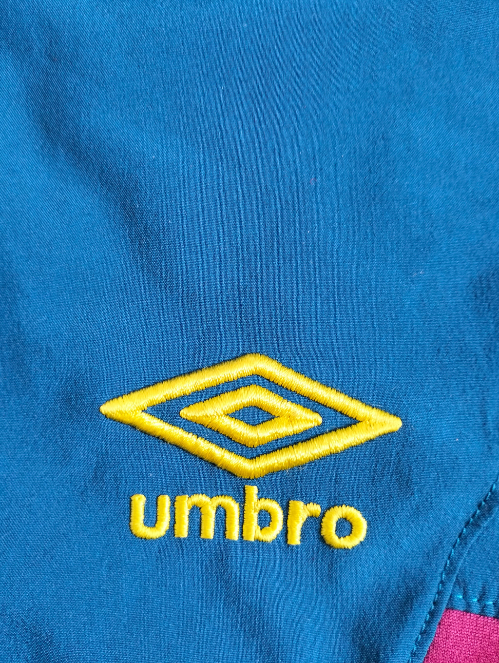 West Ham Umbro shorts - 146 cm